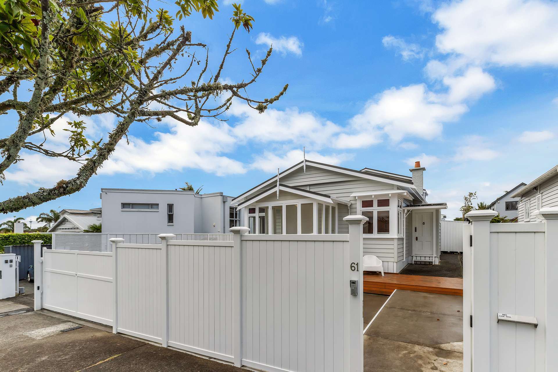 61 Wainui Avenue photo 3