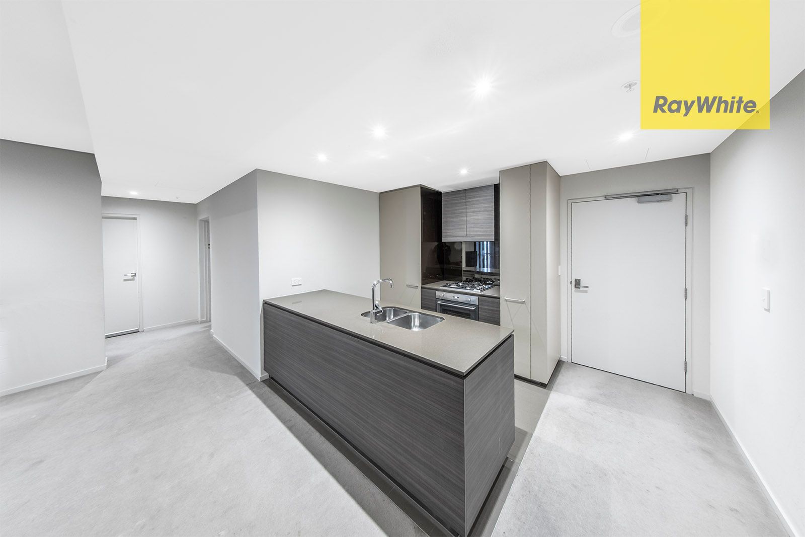 2406/45 Macquarie Street — photo 4 of 17