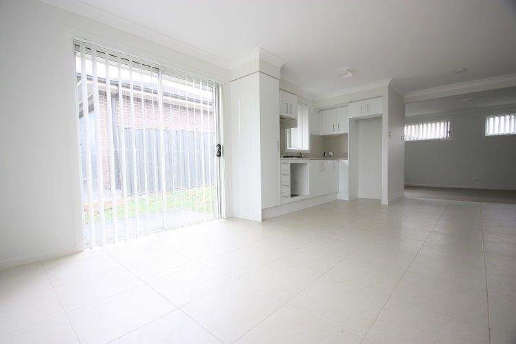 2 Eade Street, Oran Park, NSW 2570