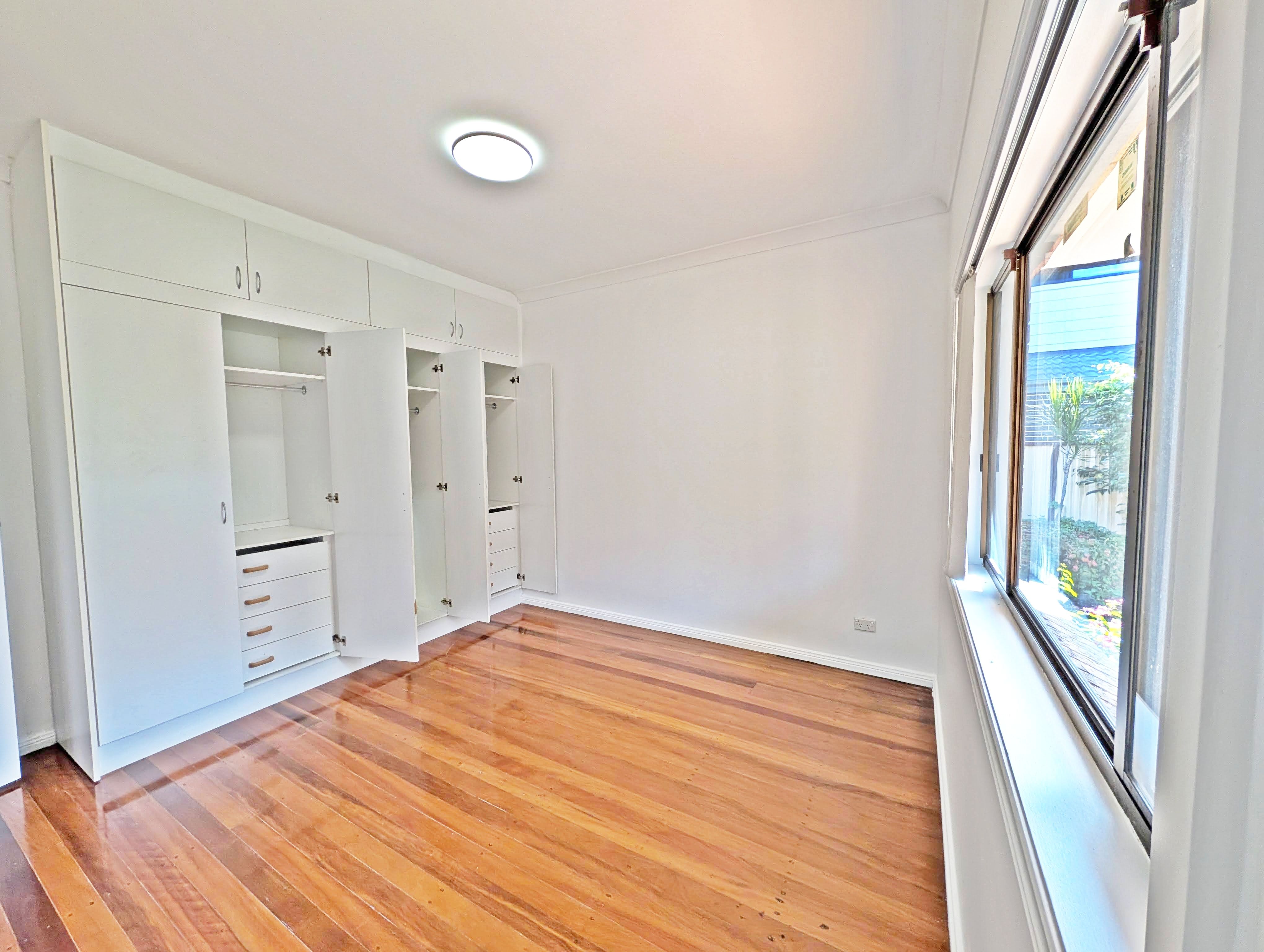 126 South Terrace — photo 5 of 14