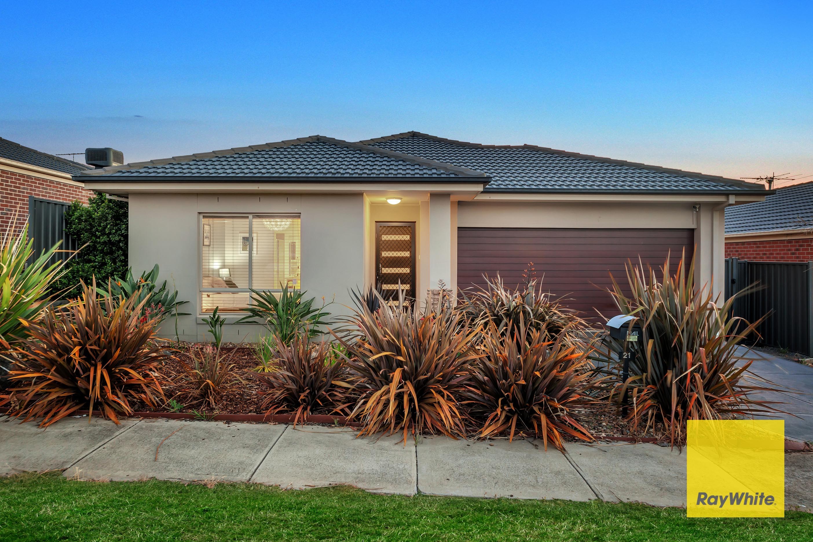 21 Jourama Road, Truganina, VIC 3029