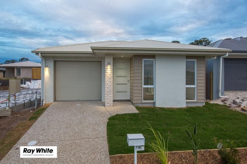 25 Mount Barney Crescent, Park Ridge, QLD 4125