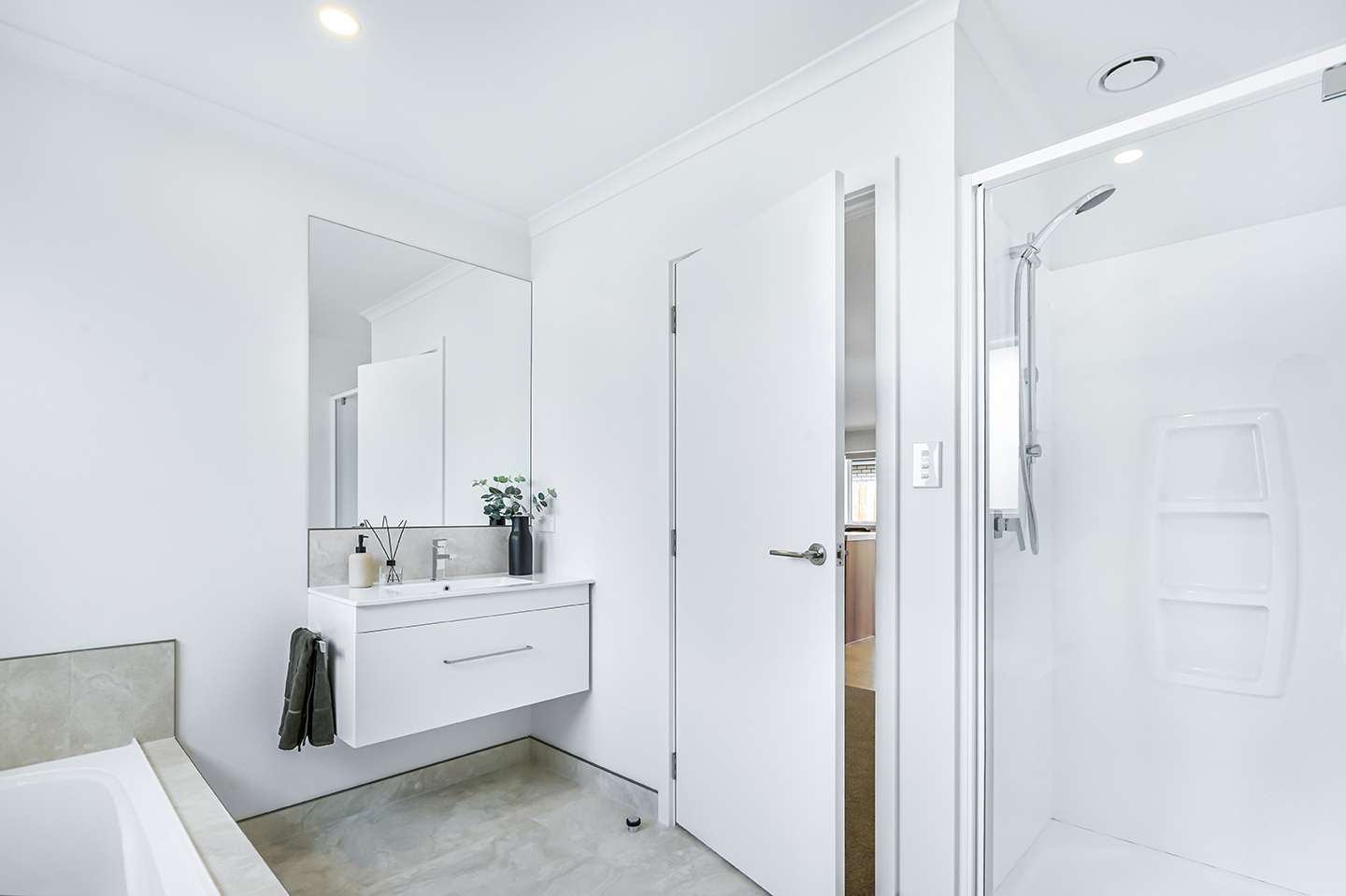 4 Vicarage Lane photo 12