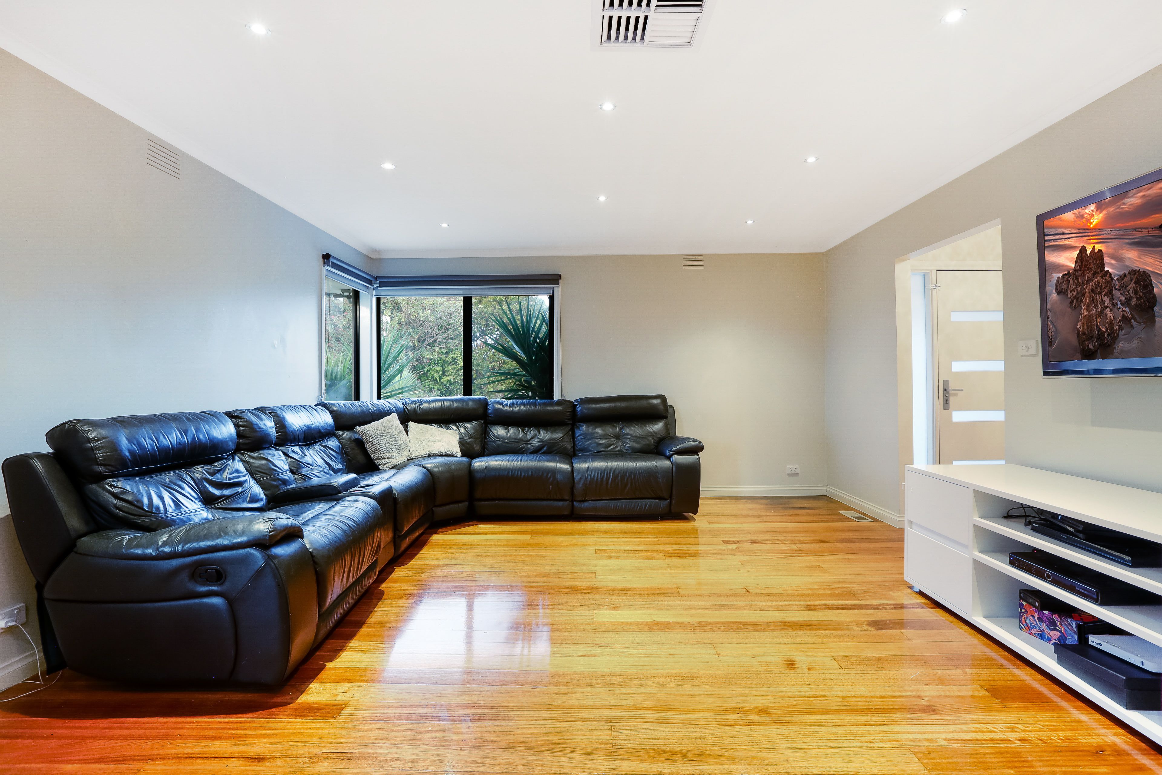 9 Grantchester Avenue, Keilor East, VIC 3033
