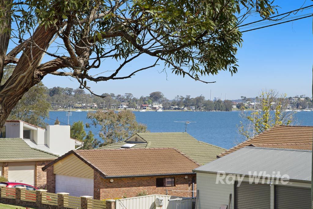49 Sealand Road, Fishing Point, NSW 2283