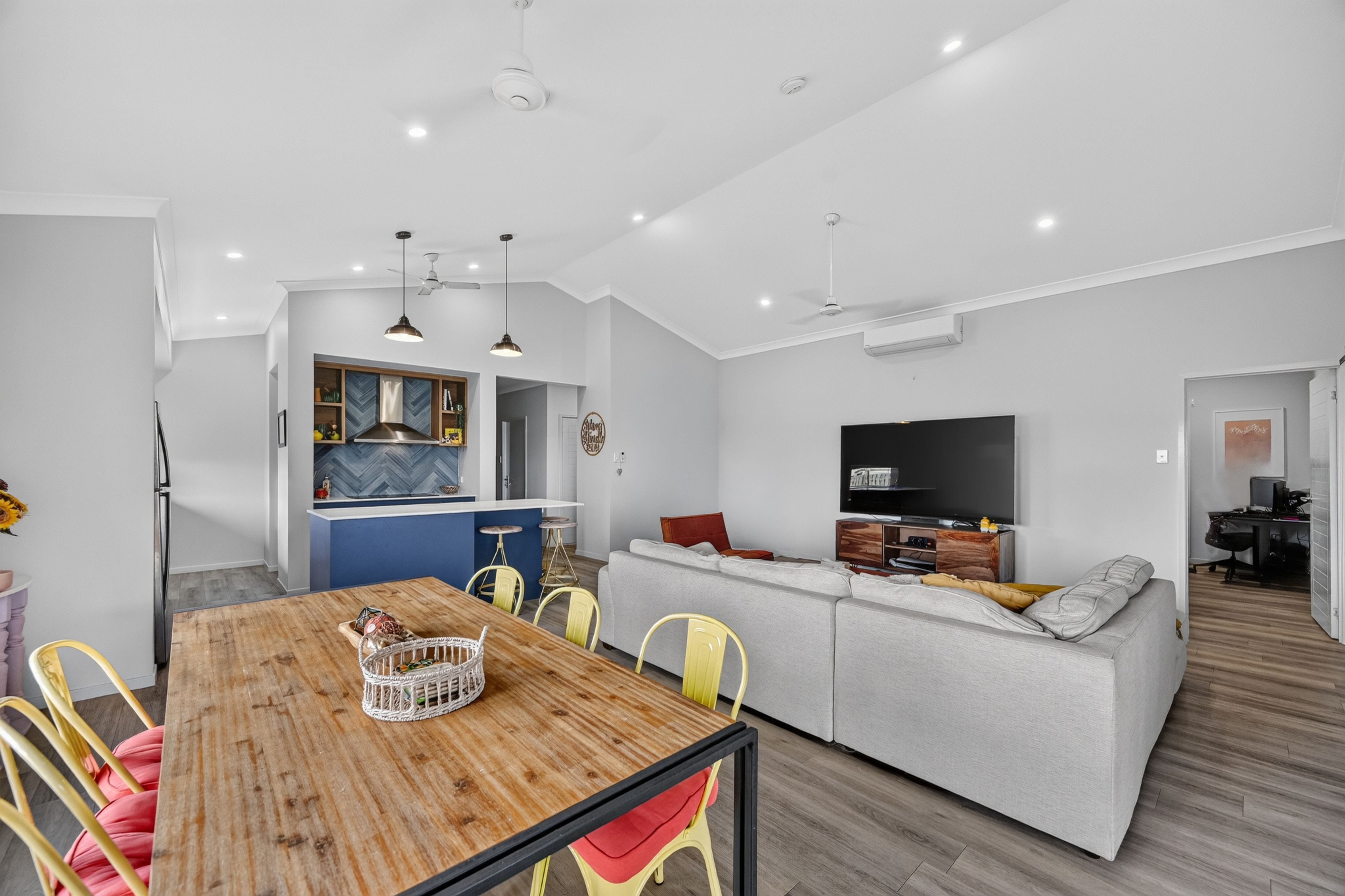 92 Columbus Street — photo 4 of 24