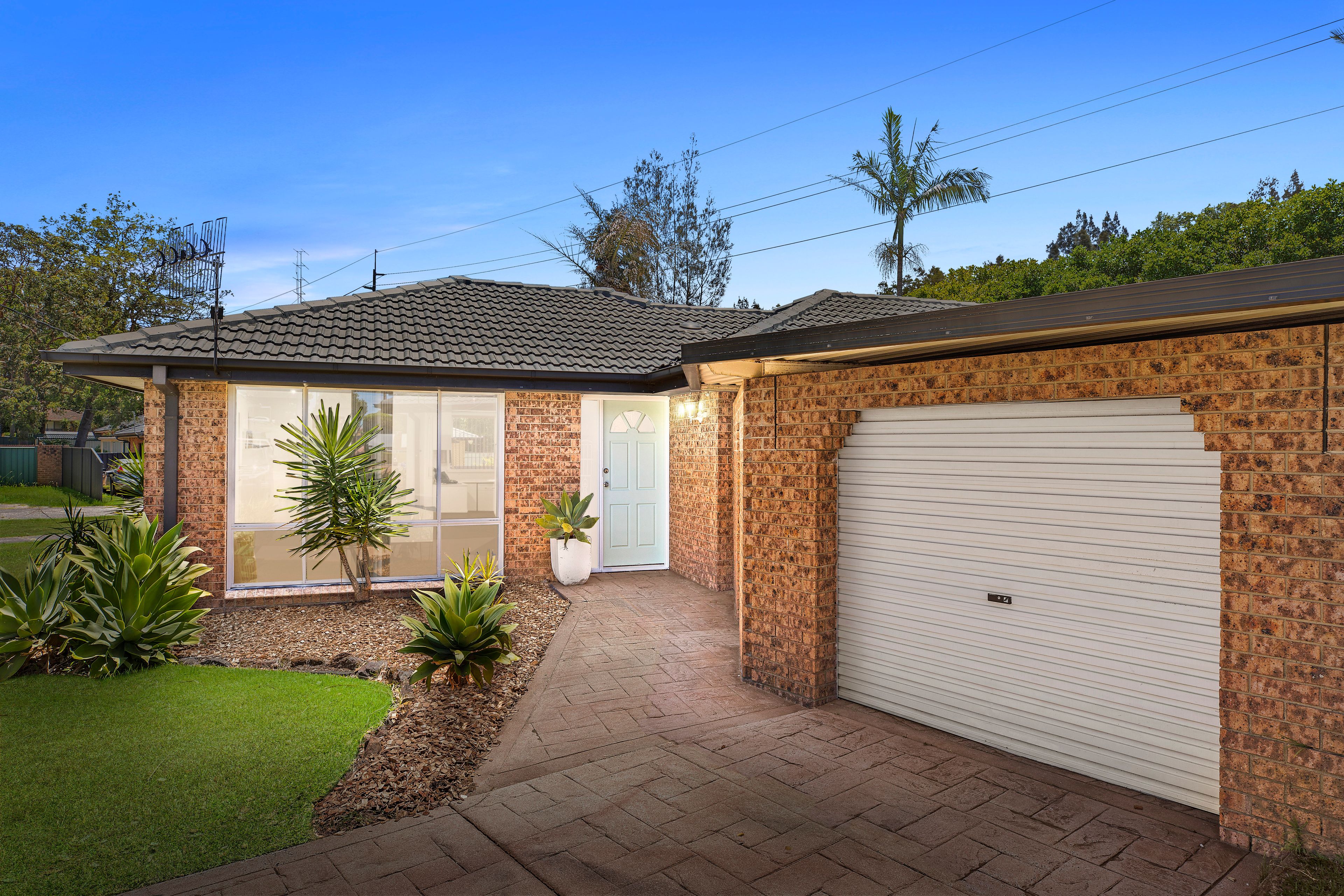 15 Banks Close, Bateau Bay, NSW 2261