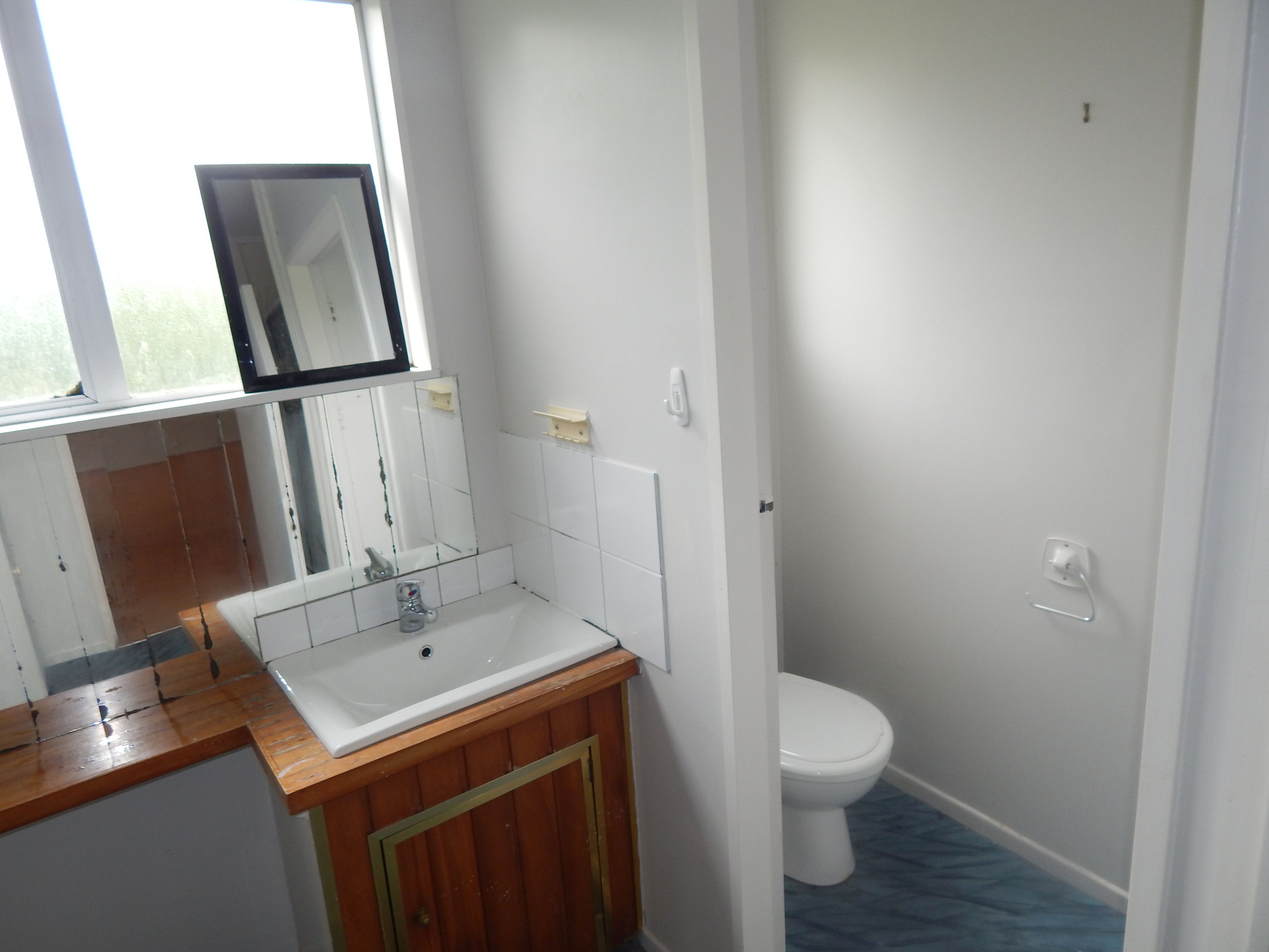 10/2 Martin Grove, Normandale, Lower Hutt City