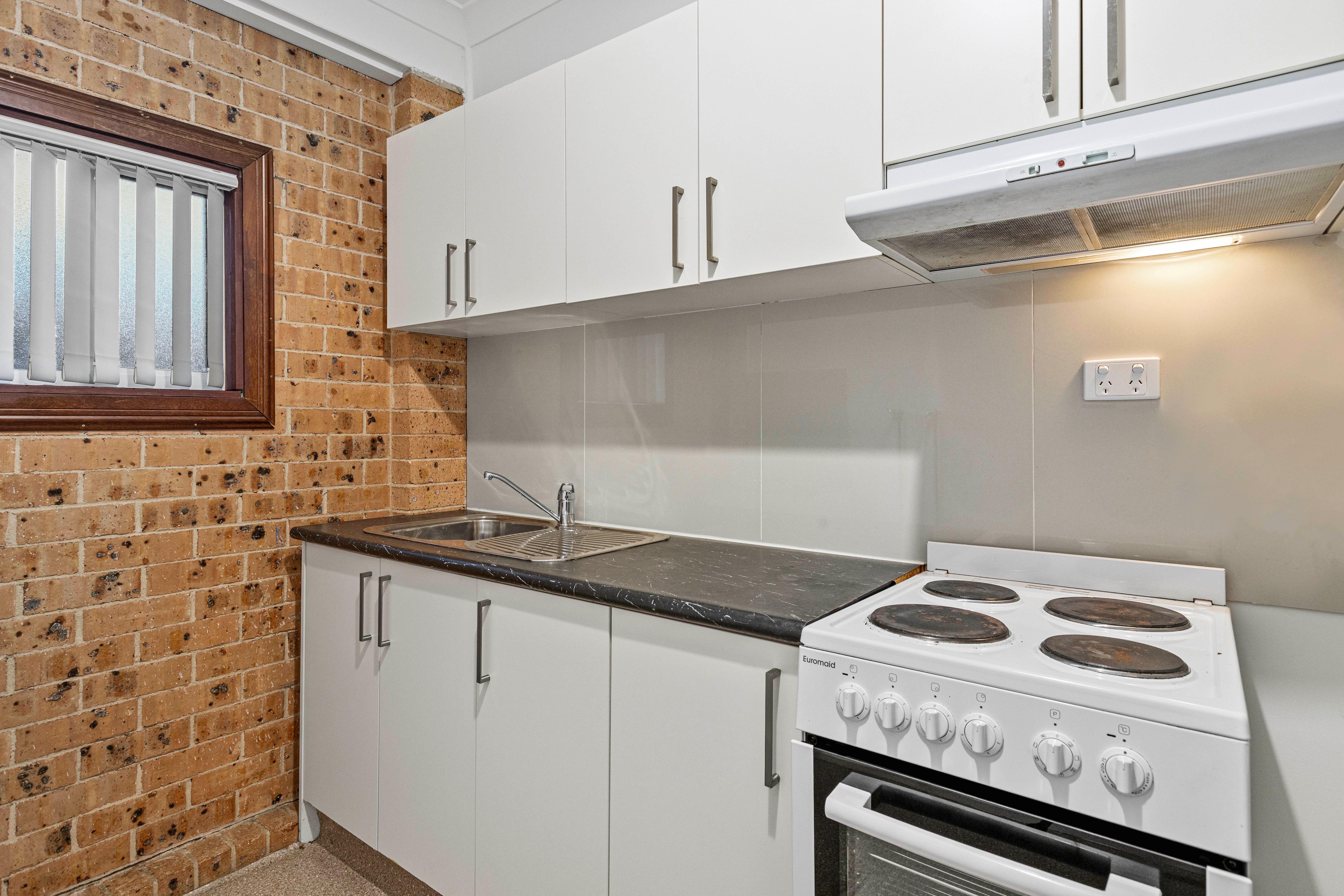 17a Lemontree Crescent, Minto, NSW 2566