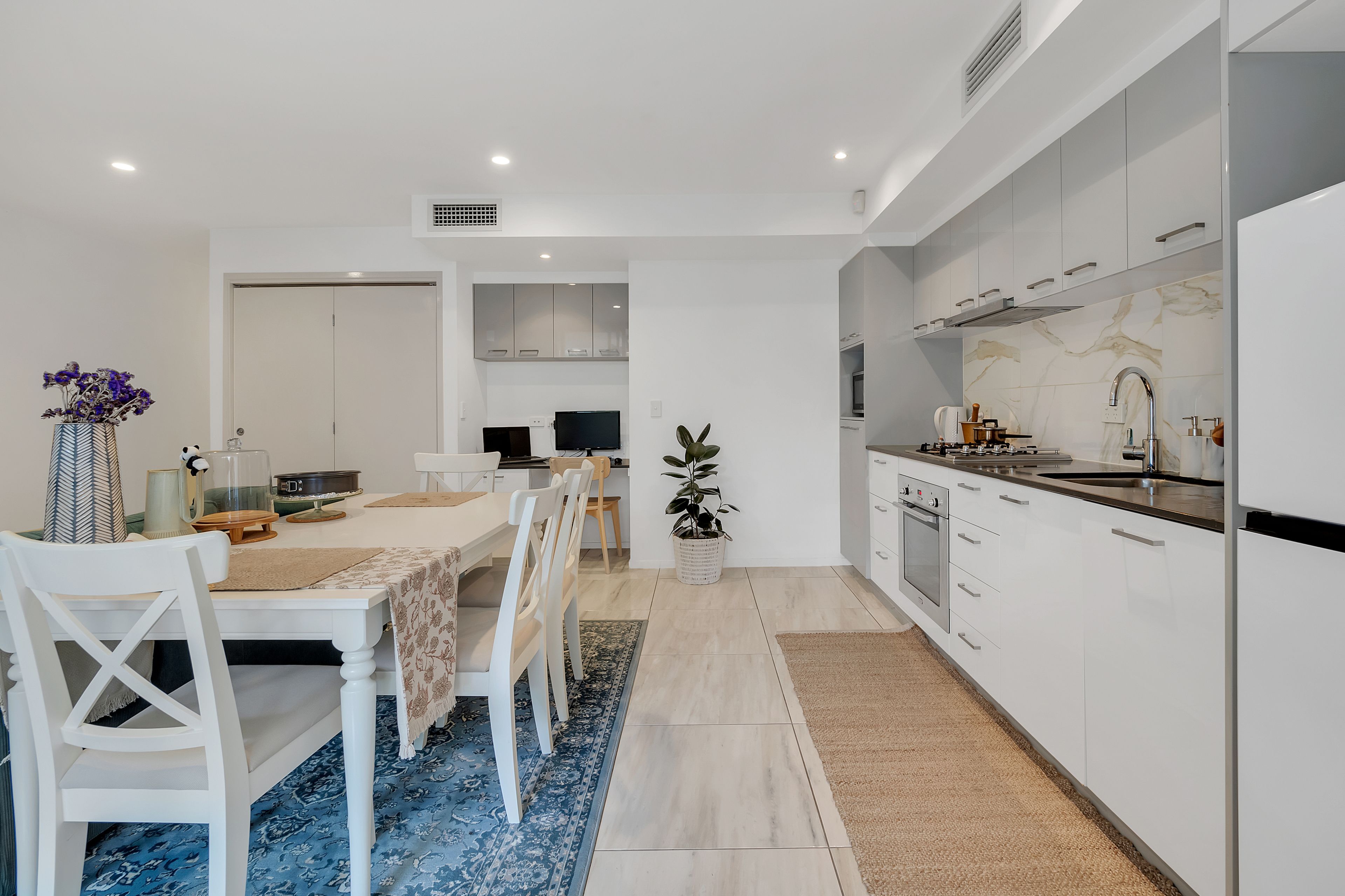 1/141 Dornoch Terrace, Highgate Hill, QLD 4101 Sold Apartment Ray