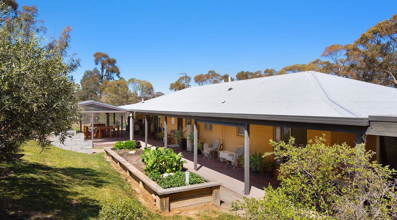 106 Diamond Gully Road, McKenzie Hill, VIC 3451