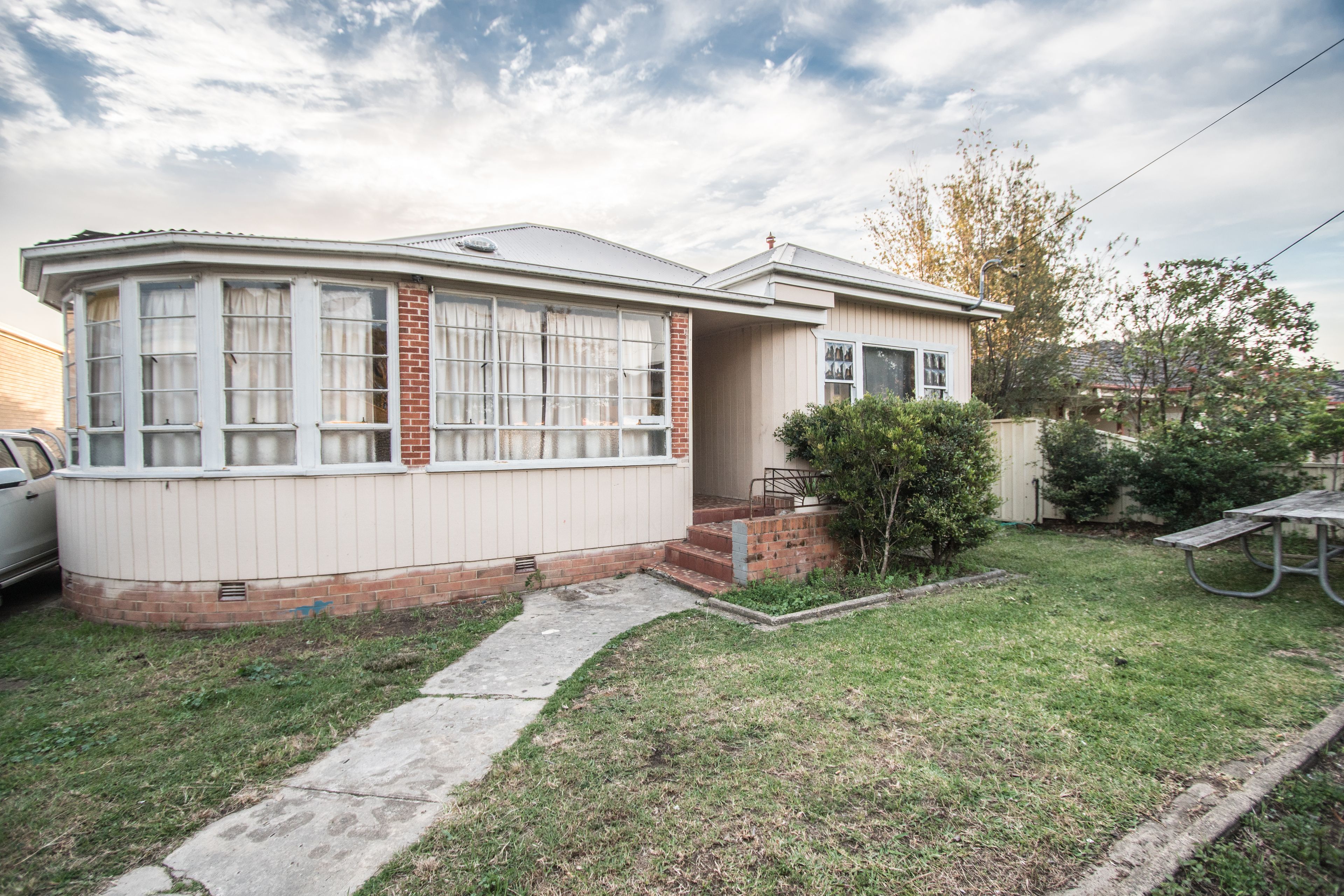 165 Kinghorne Street