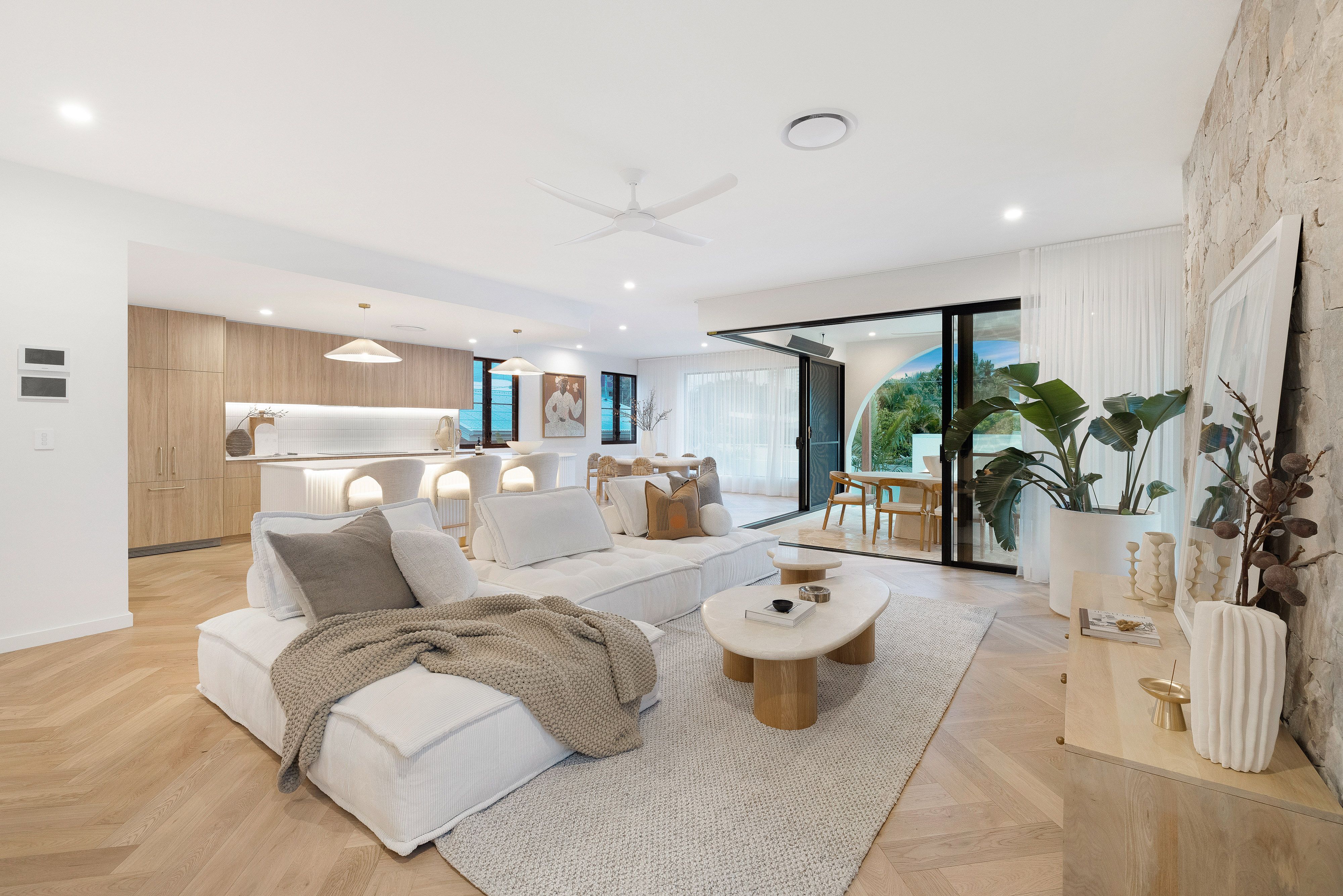 27 Banksia Broadway, Burleigh Waters QLD 4220