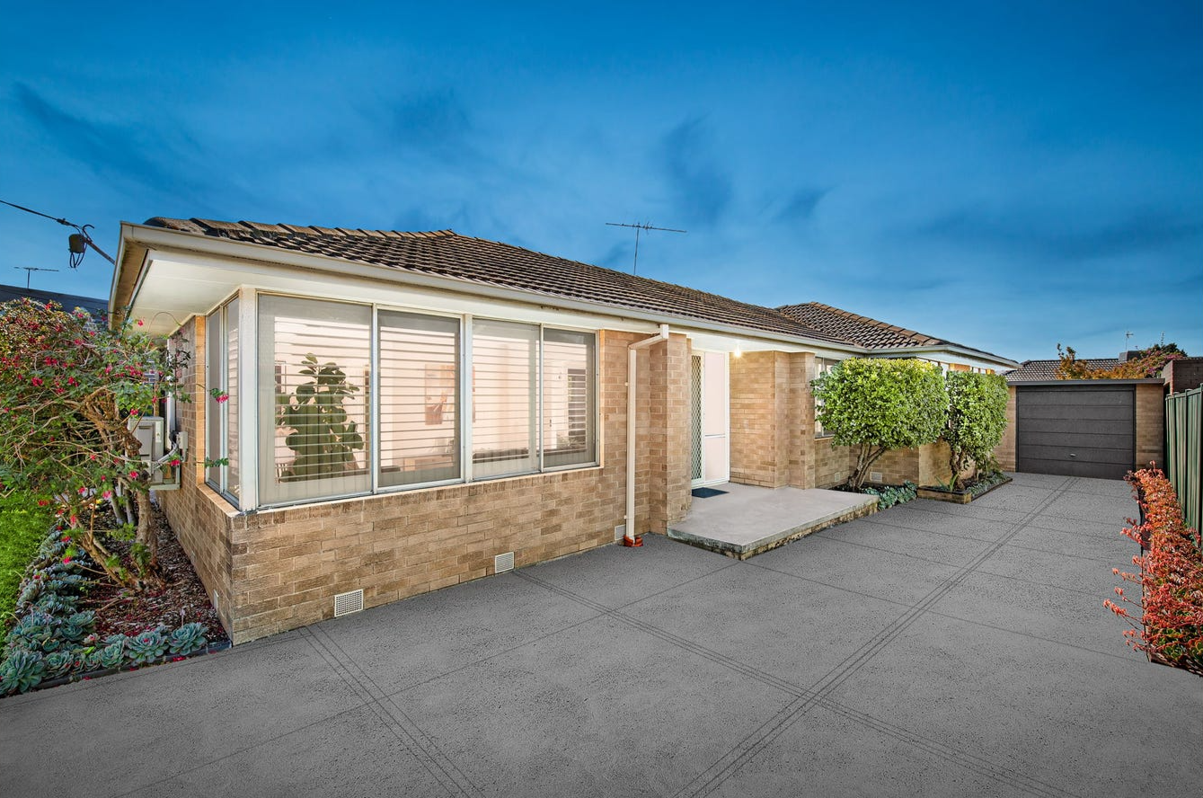 20 Lowalde Drive, Epping, VIC 3076