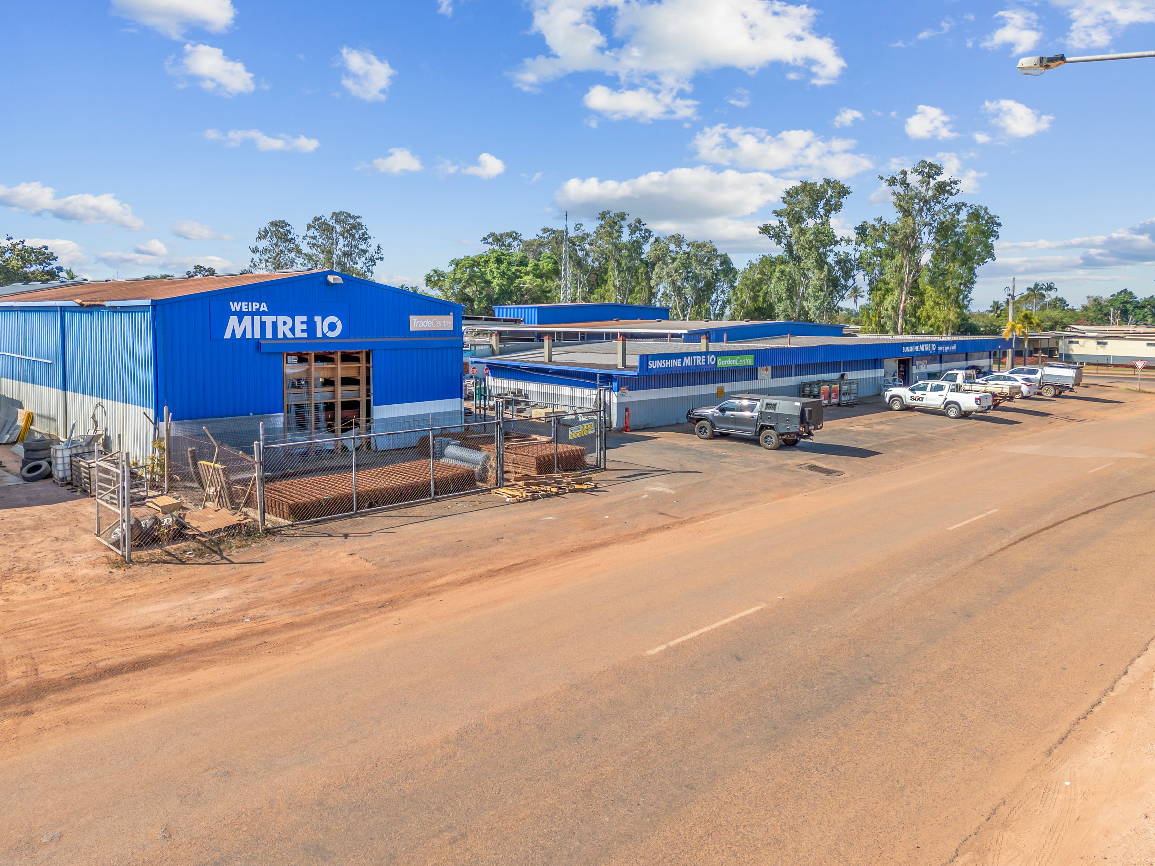 Mitre 10, 2-4 Iraci Crescent, Evans Landing, QLD 4874