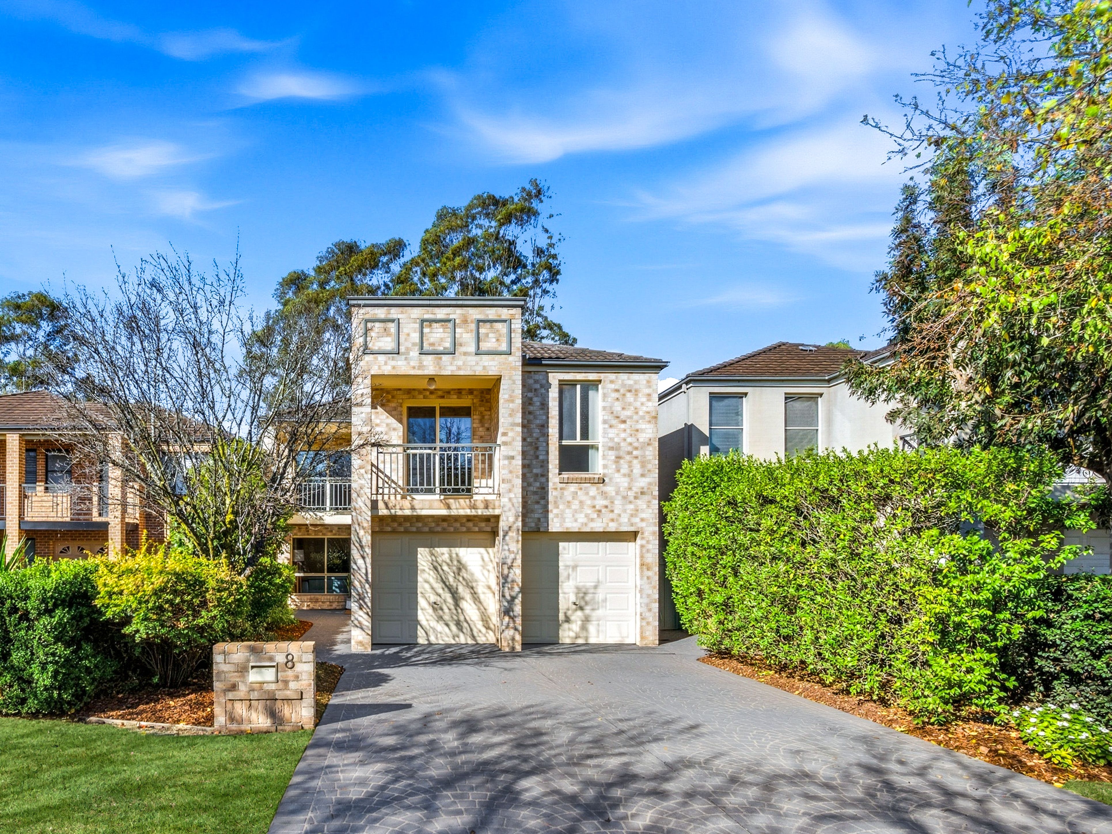 8 Lakeland Circuit, Harrington Park, NSW 2567