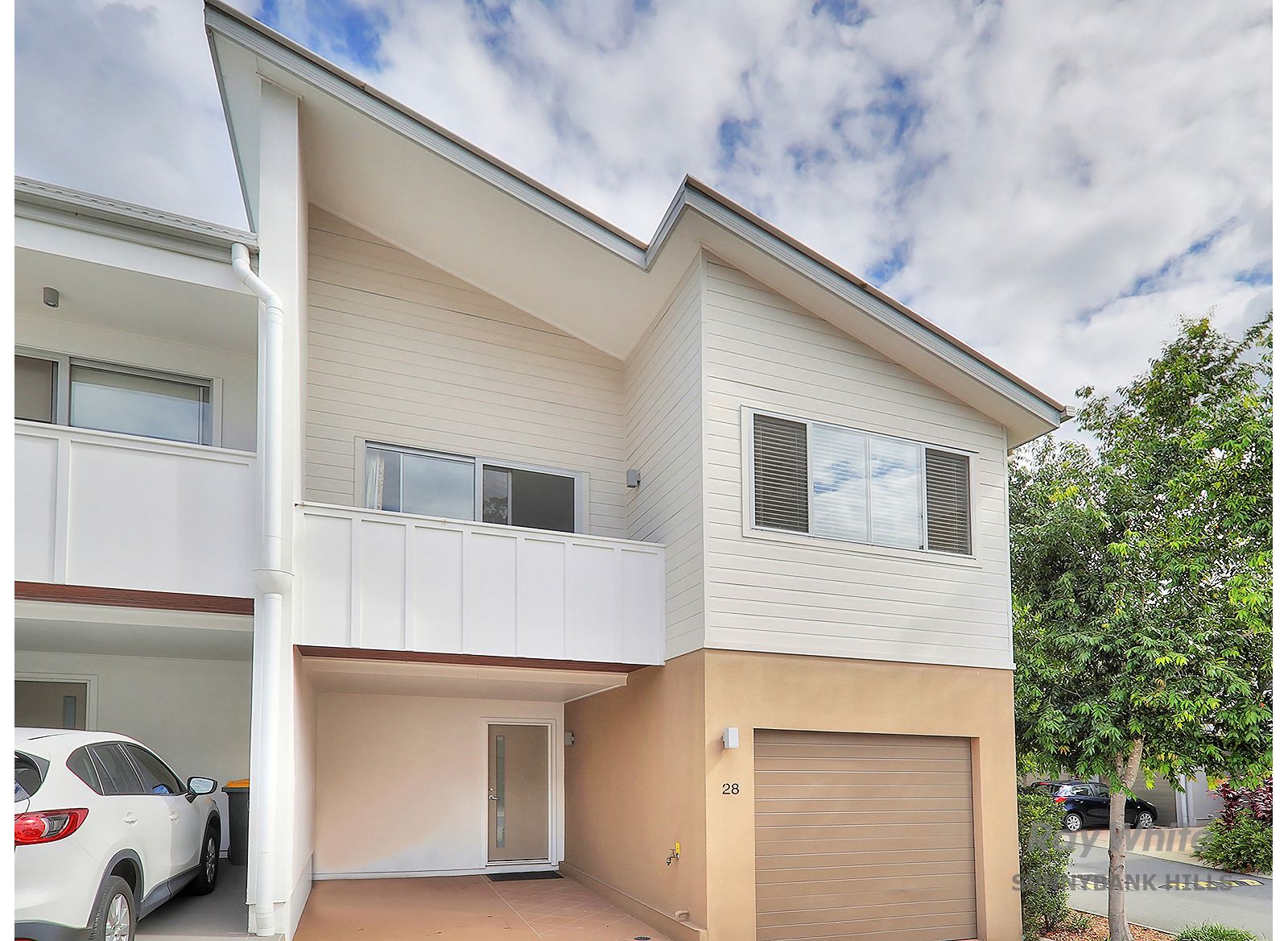 8 Norfolk Street, Parkinson QLD 4115