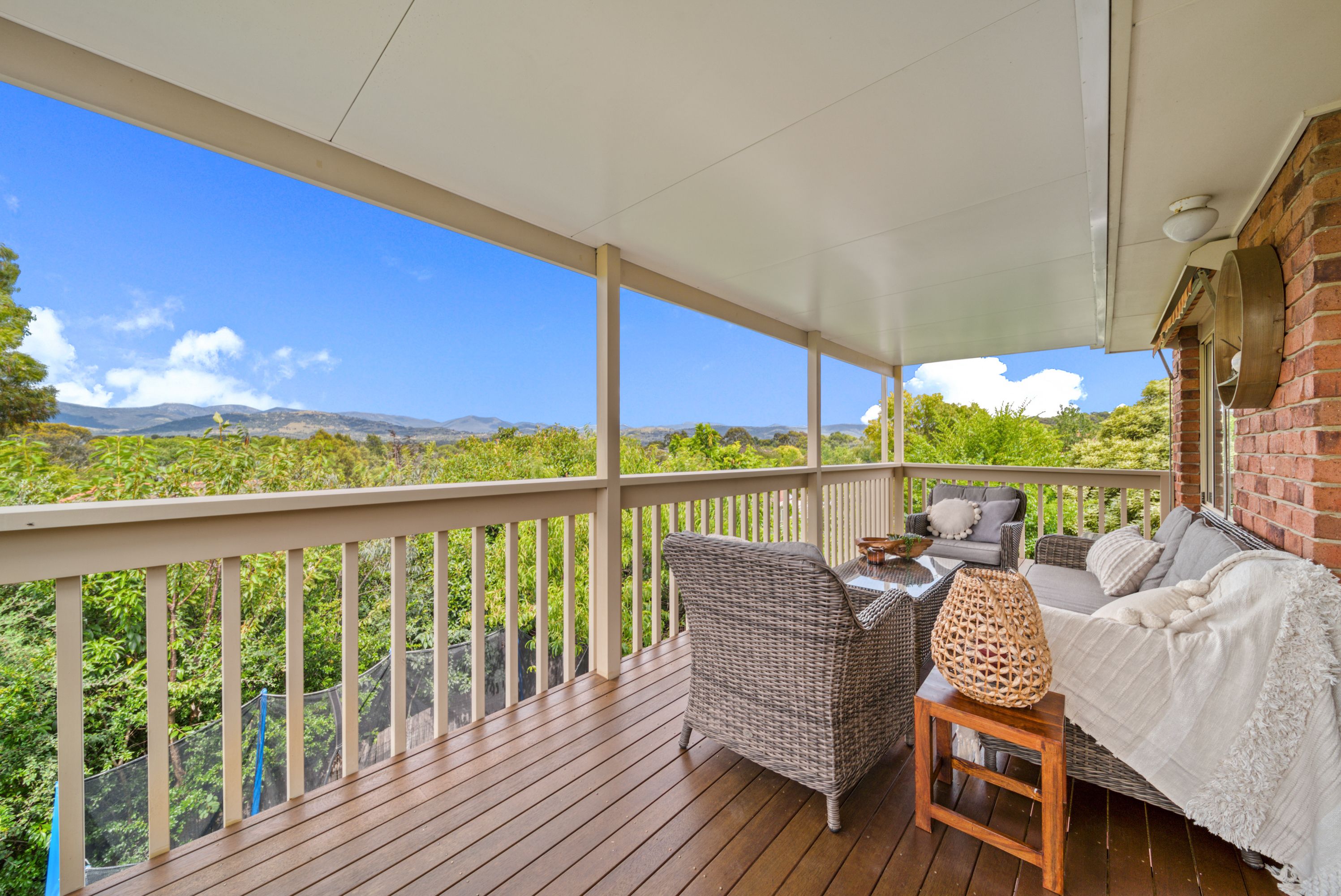 6 Hazlitt Glade, Gordon, ACT 2906