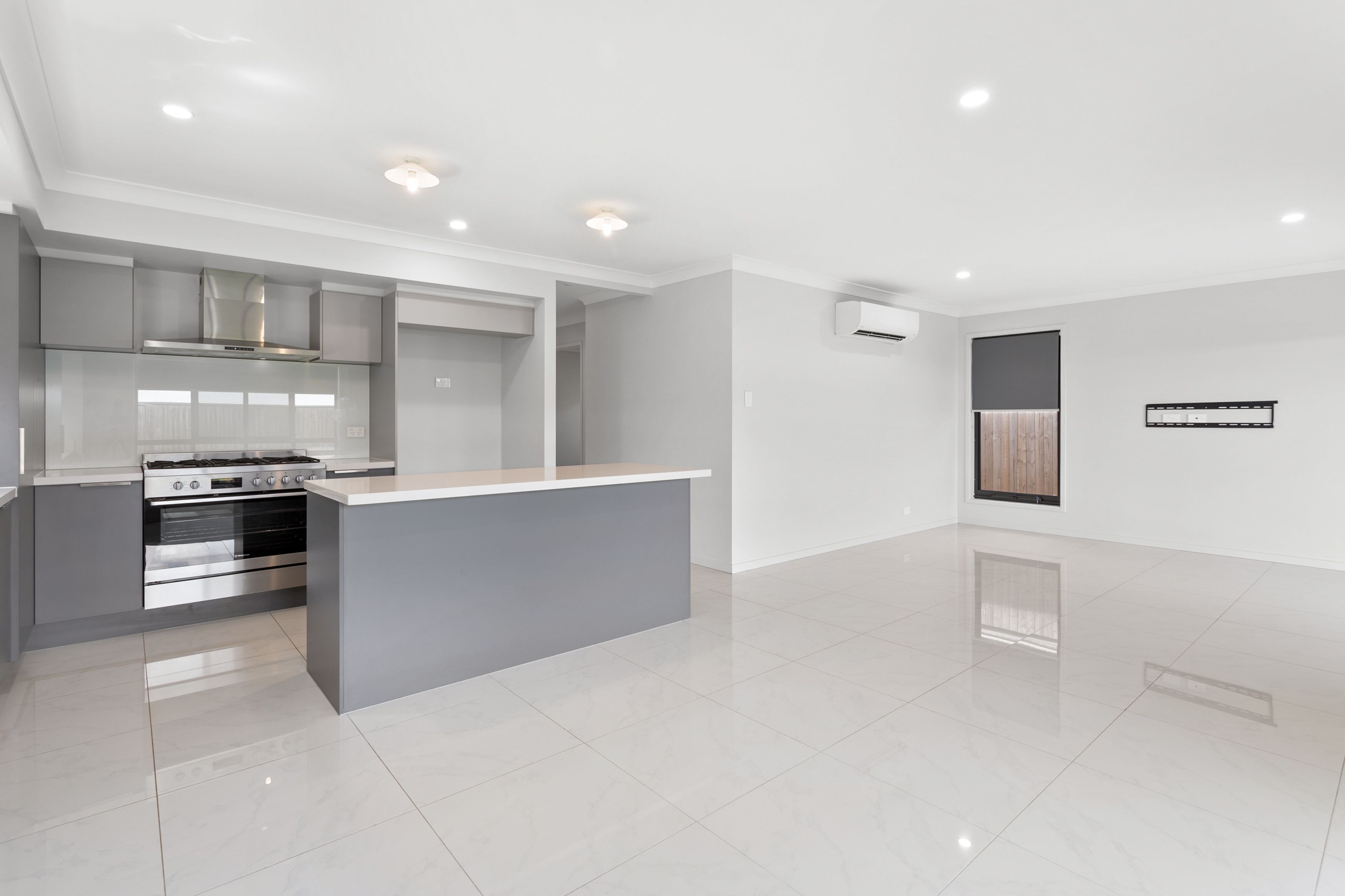 7 Meerkat Crescent, Dakabin, QLD 4503