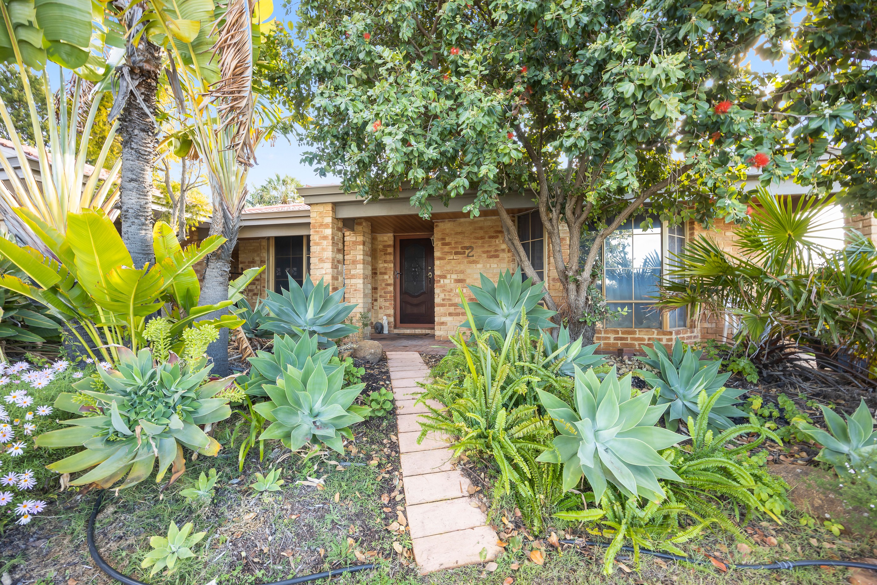 2 Palm Crest, Ballajura, WA 6066