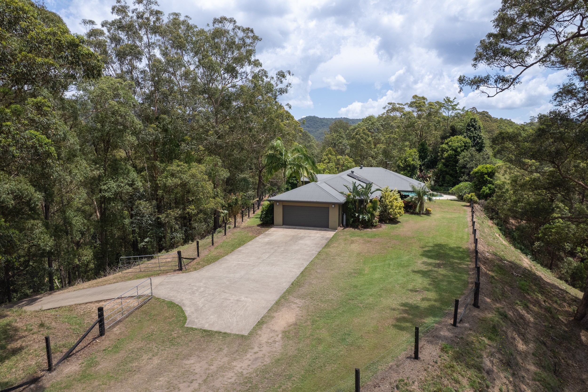 584 Mount Brisbane Road, Mount Pleasant, QLD 4521