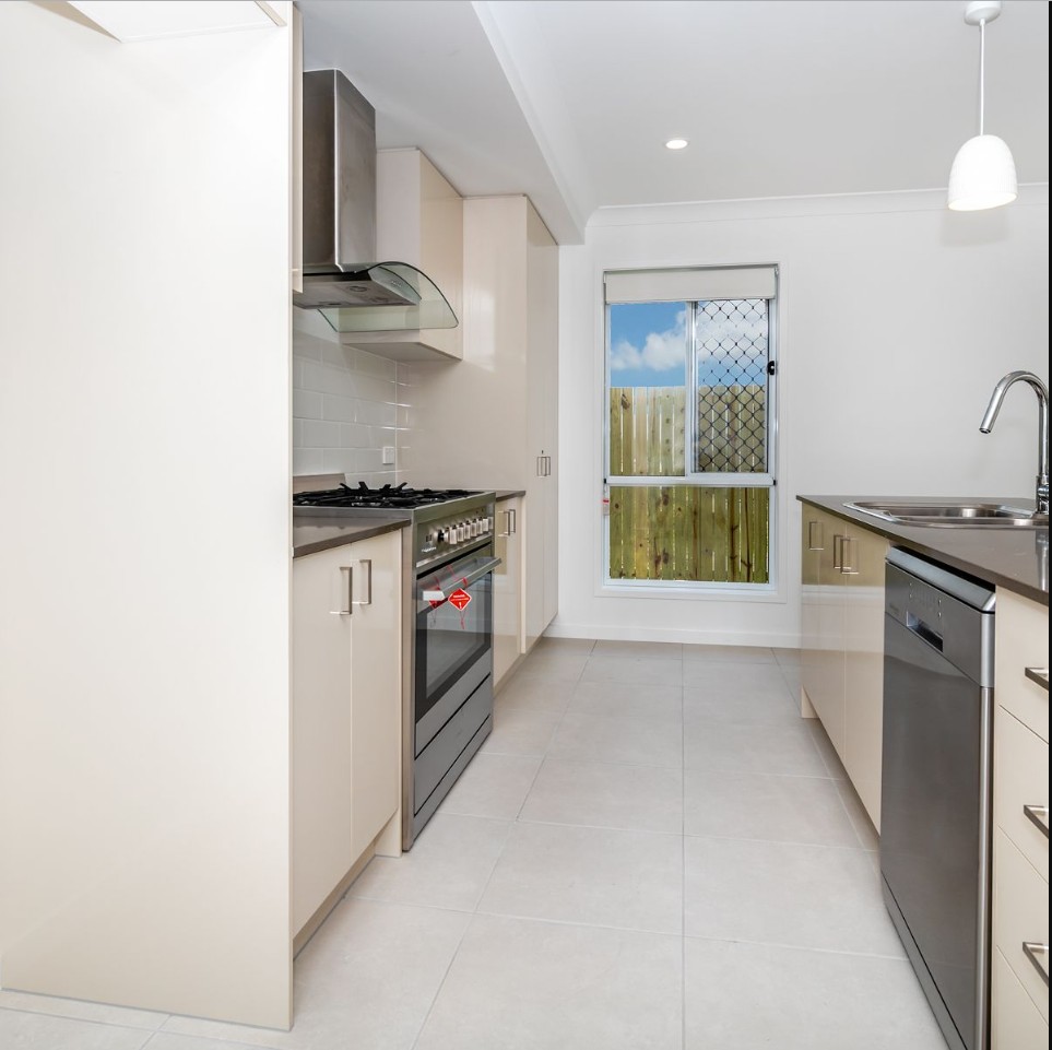 20 First Street, Holmview, QLD 4207