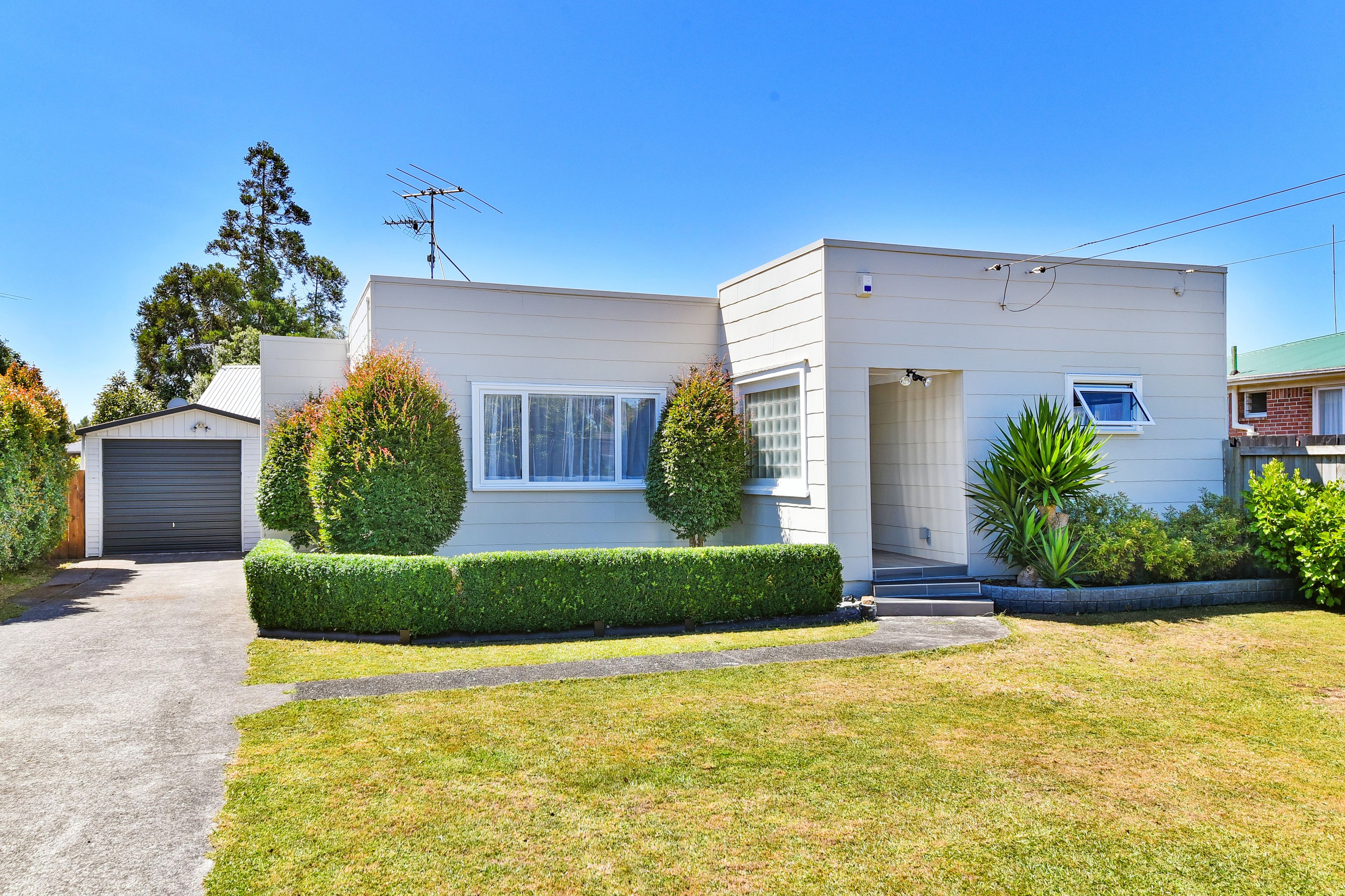140 Old Wairoa Road, Papakura, Papakura