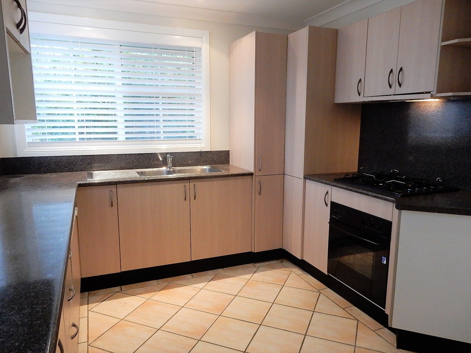 3/244 Princes Highway, Bulli, NSW 2516