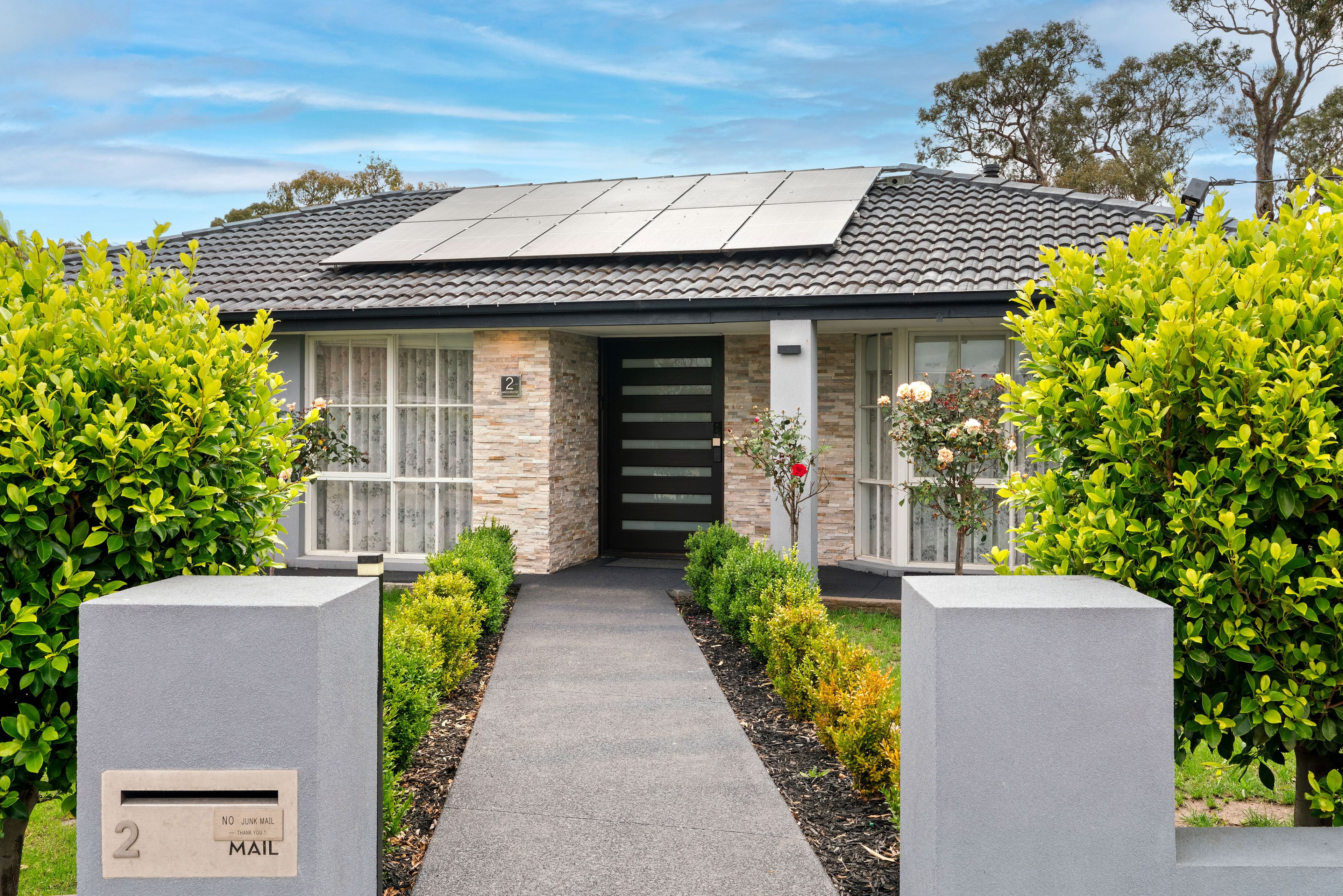 2 Rangeview Drive, Skye, VIC 3977