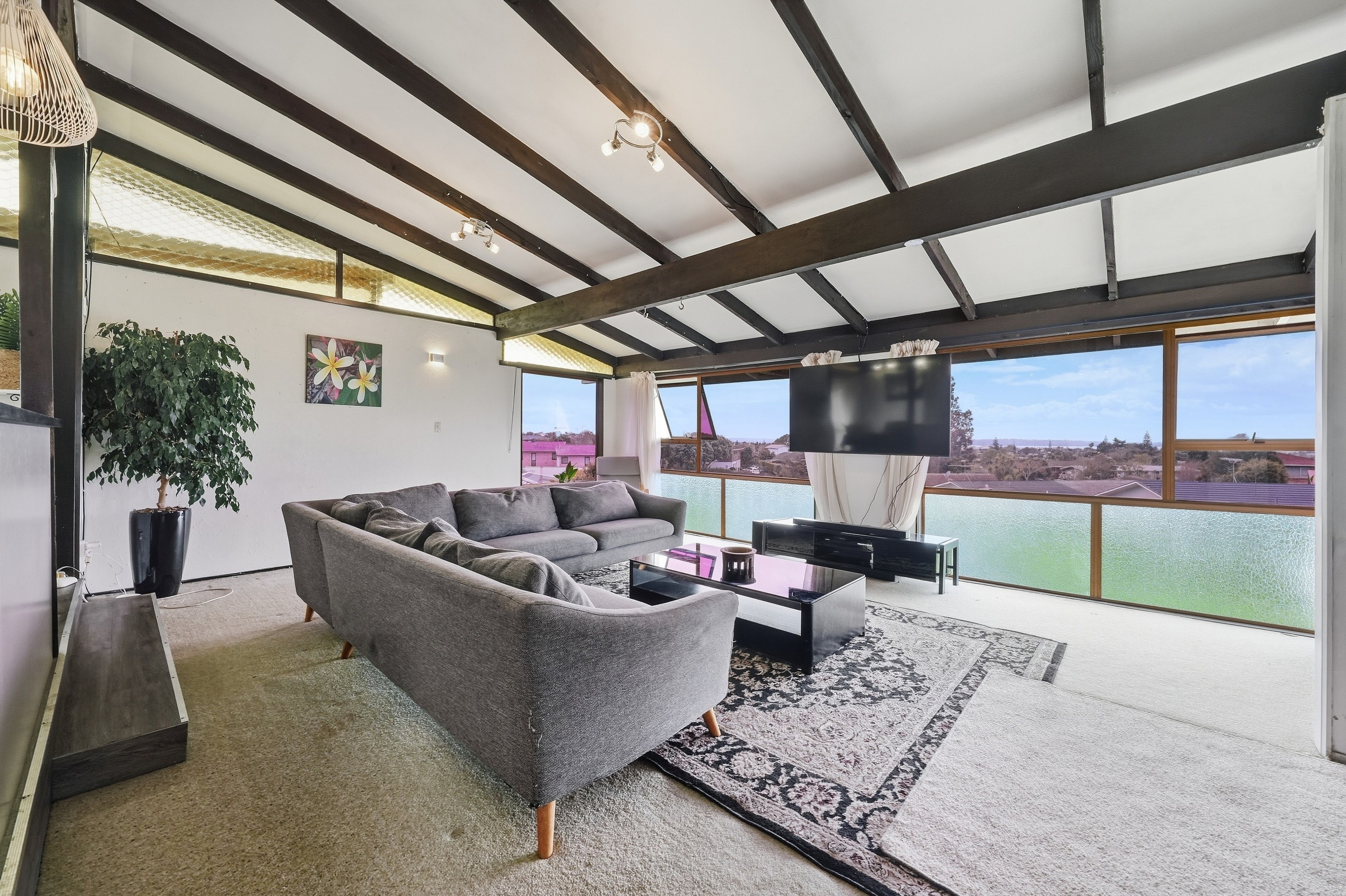 10 Ian Place, Glendene, Waitakere City