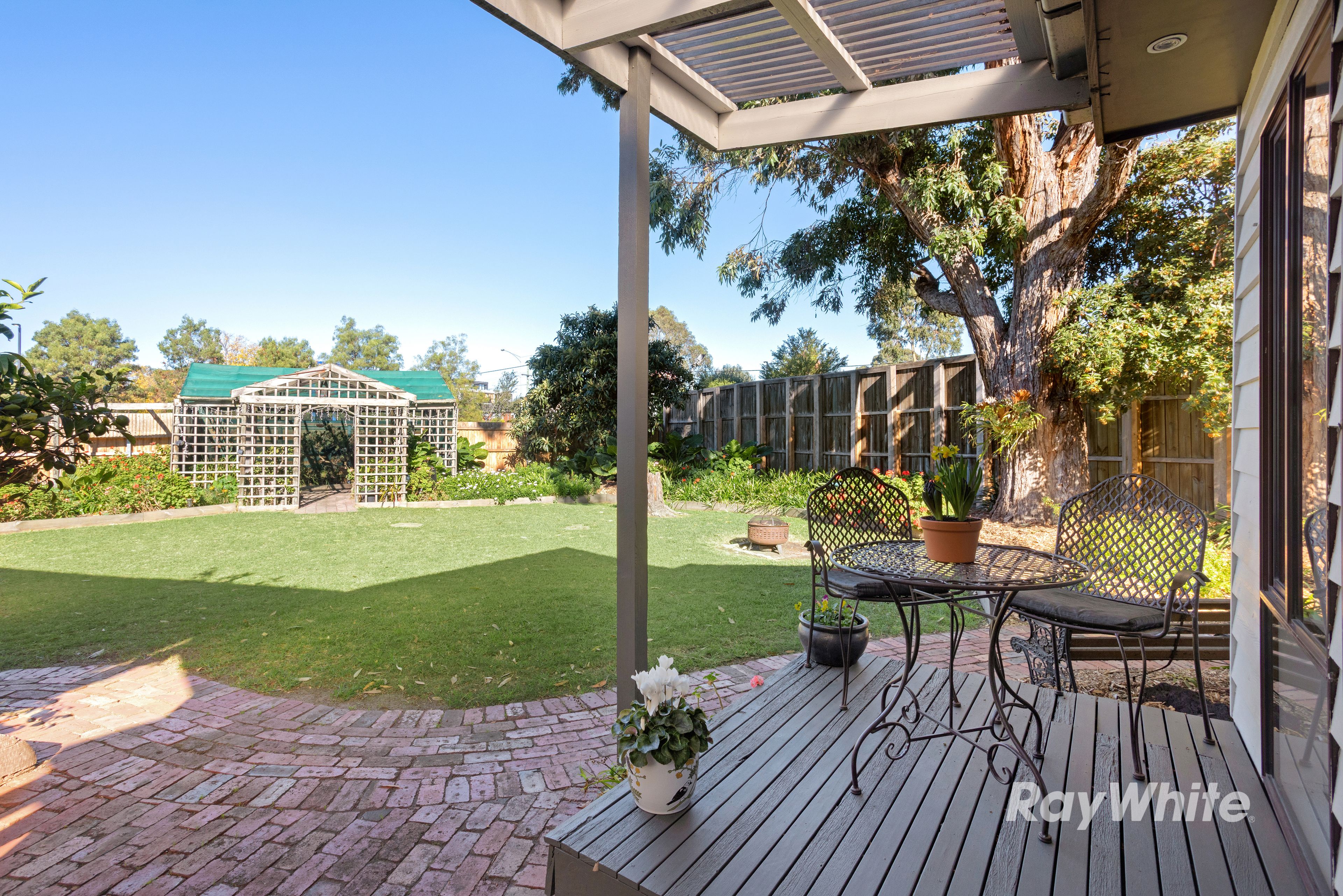 6 Royal Terrace — photo 18 of 22