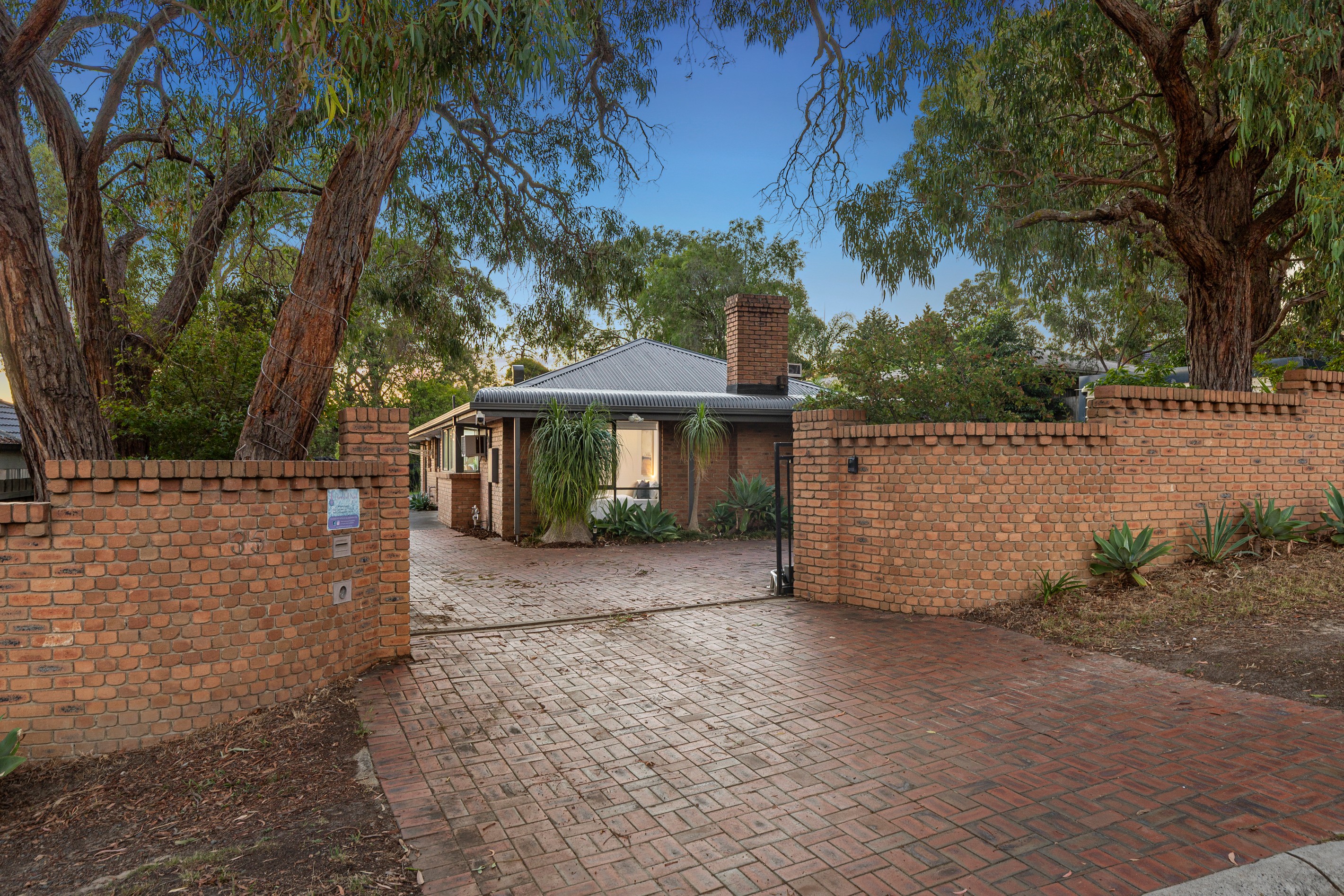35 Bareena Avenue, Rowville, VIC 3178