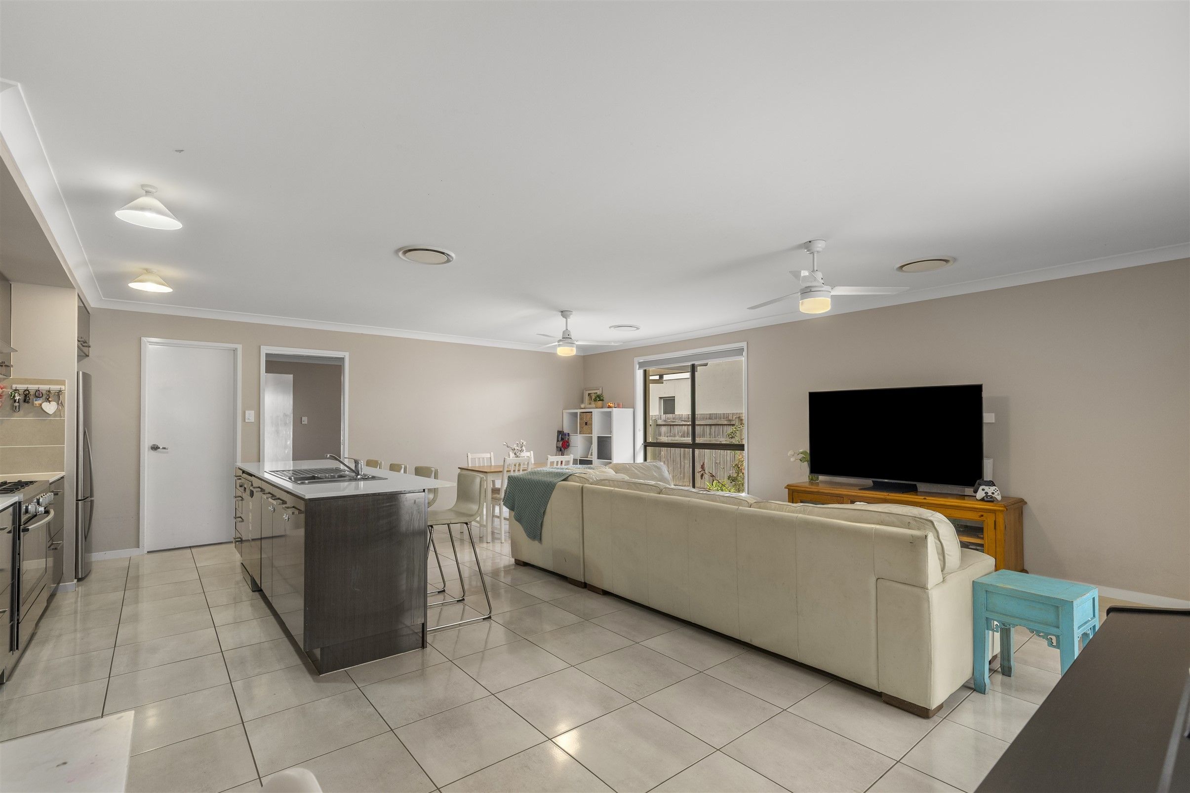 8 Pine Place — photo 6 of 14