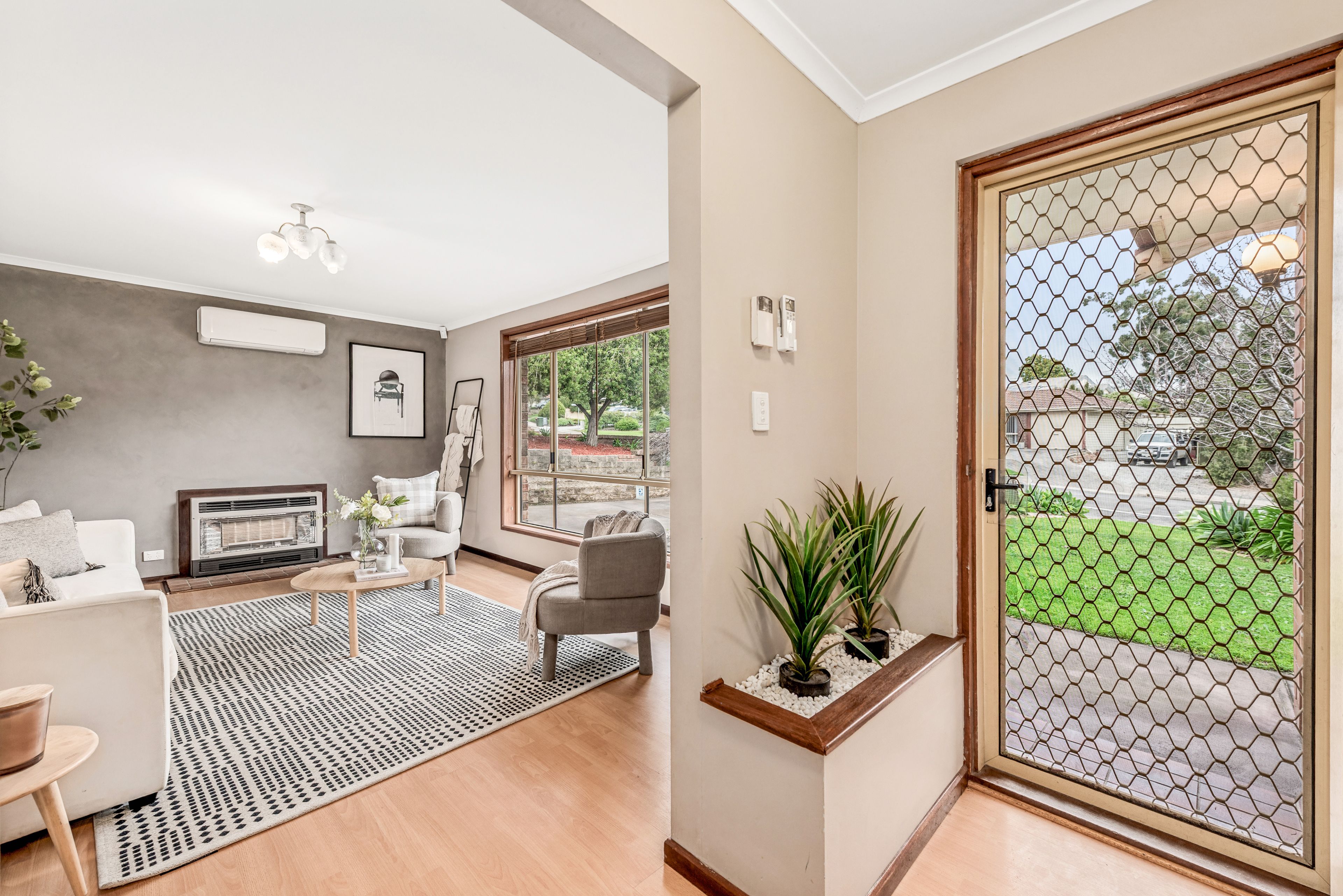 50 Sherebrooke Boulevard — photo 3 of 23