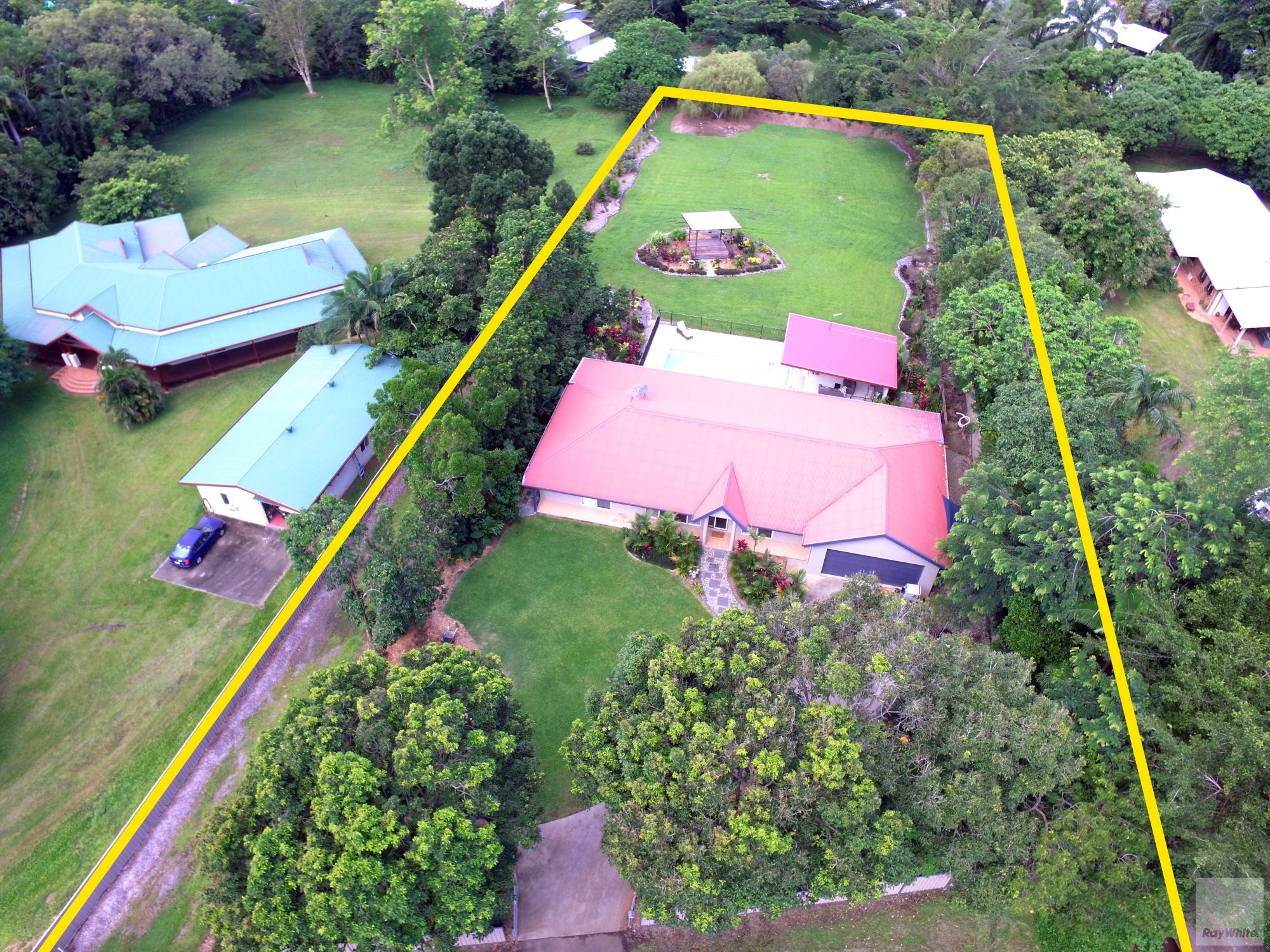 21-23 South Ellison Street, Clifton Beach, QLD 4879