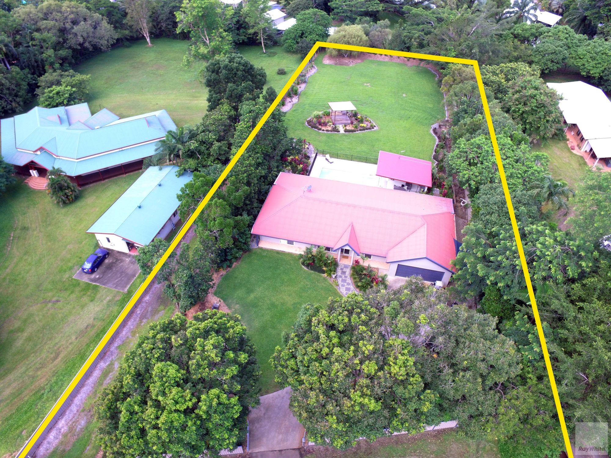 21-23 South Ellison Street, Clifton Beach, QLD 4879