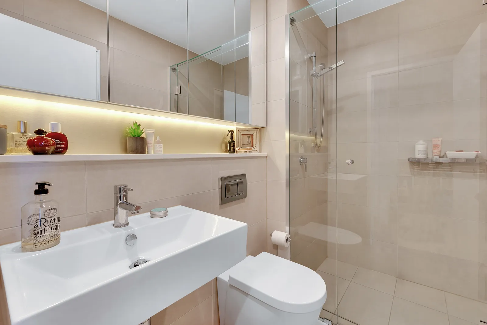 20911/19 Wilson Street, West End