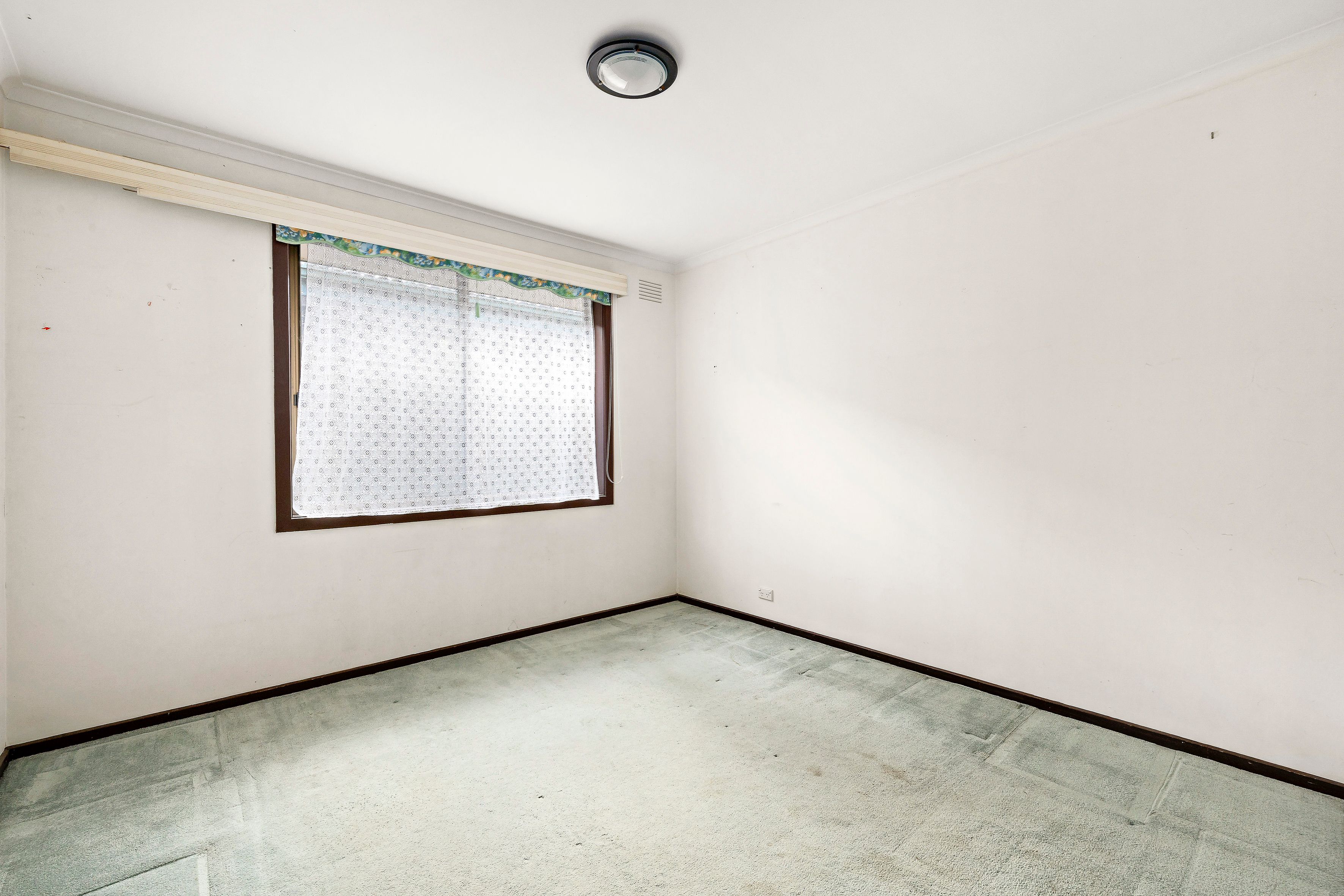 43 Sparks Avenue — photo 10 of 16