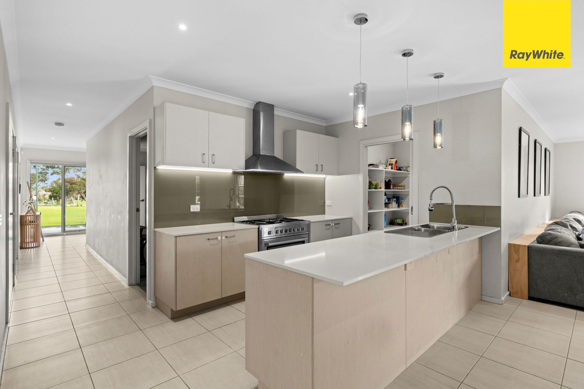 90 Dalray Crescent — photo 8 of 27