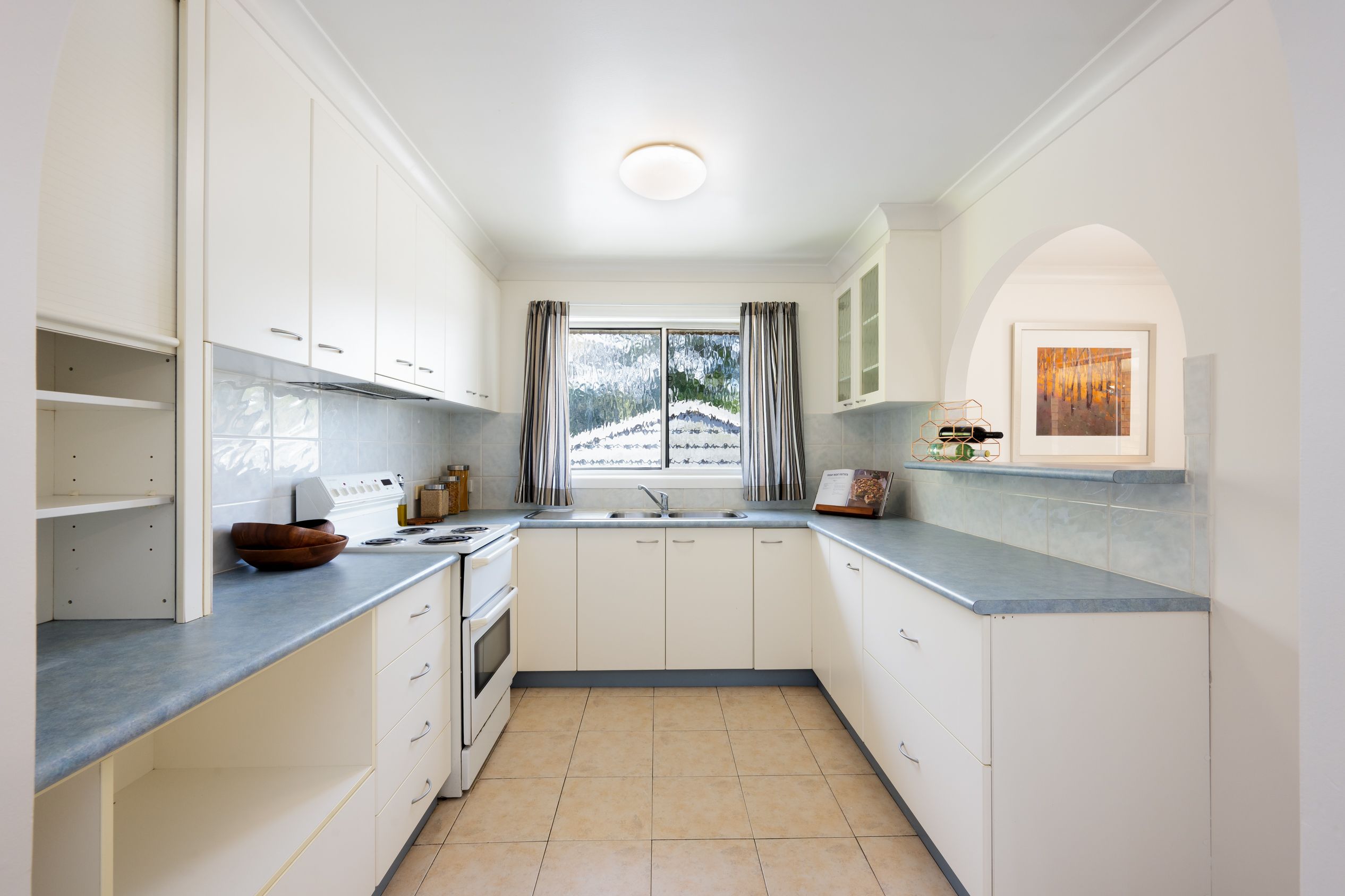 70 Diamond Head Drive — photo 6 of 18