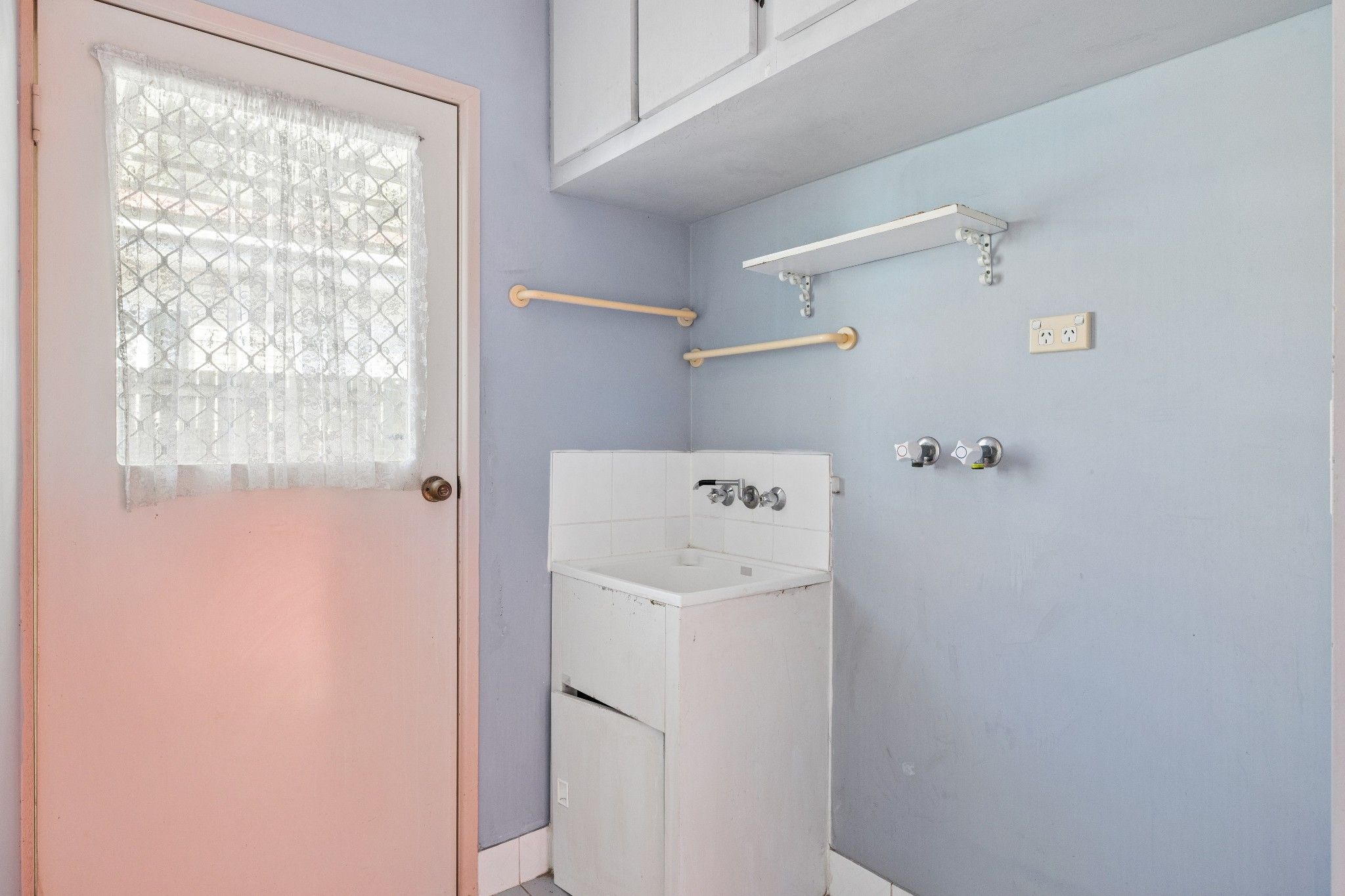73 Goman Street — photo 11 of 18