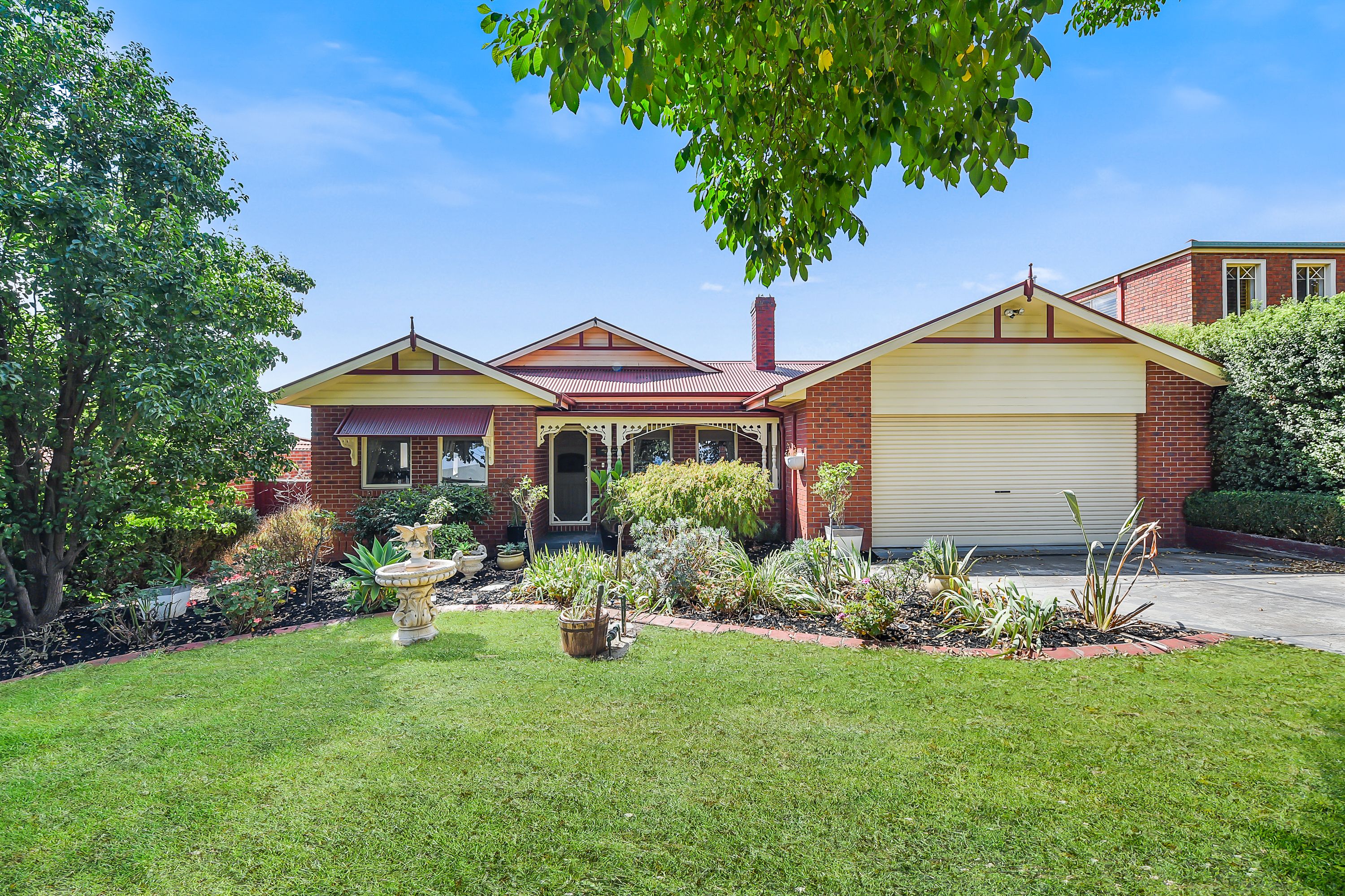 12 St Johns Wood Terrace, Berwick VIC 3806