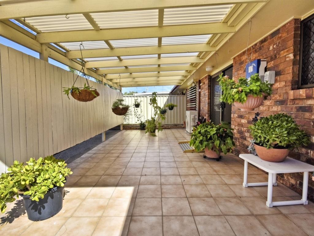 Unit 2/13 Ramsay Crescent, Golden Beach, QLD 4551