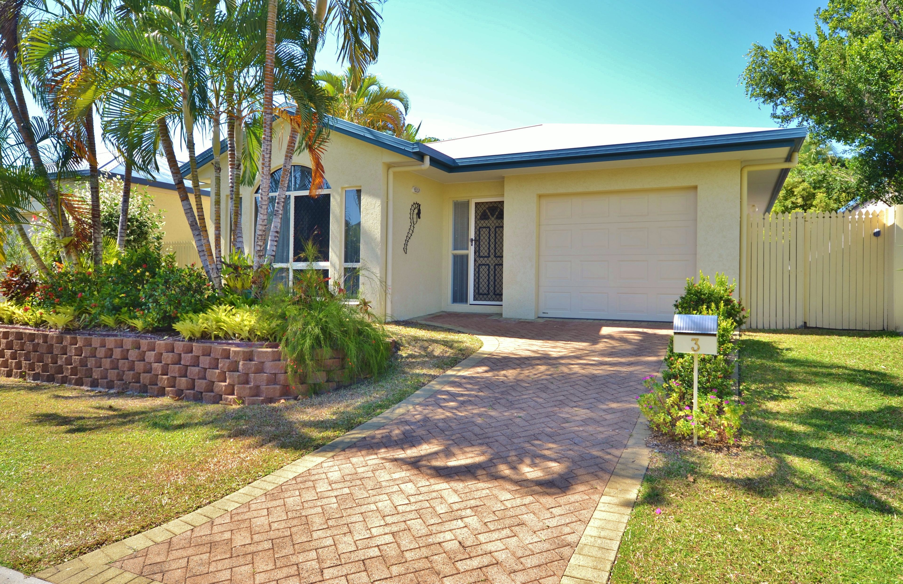 3 Bells Close, Kewarra Beach, QLD 4879