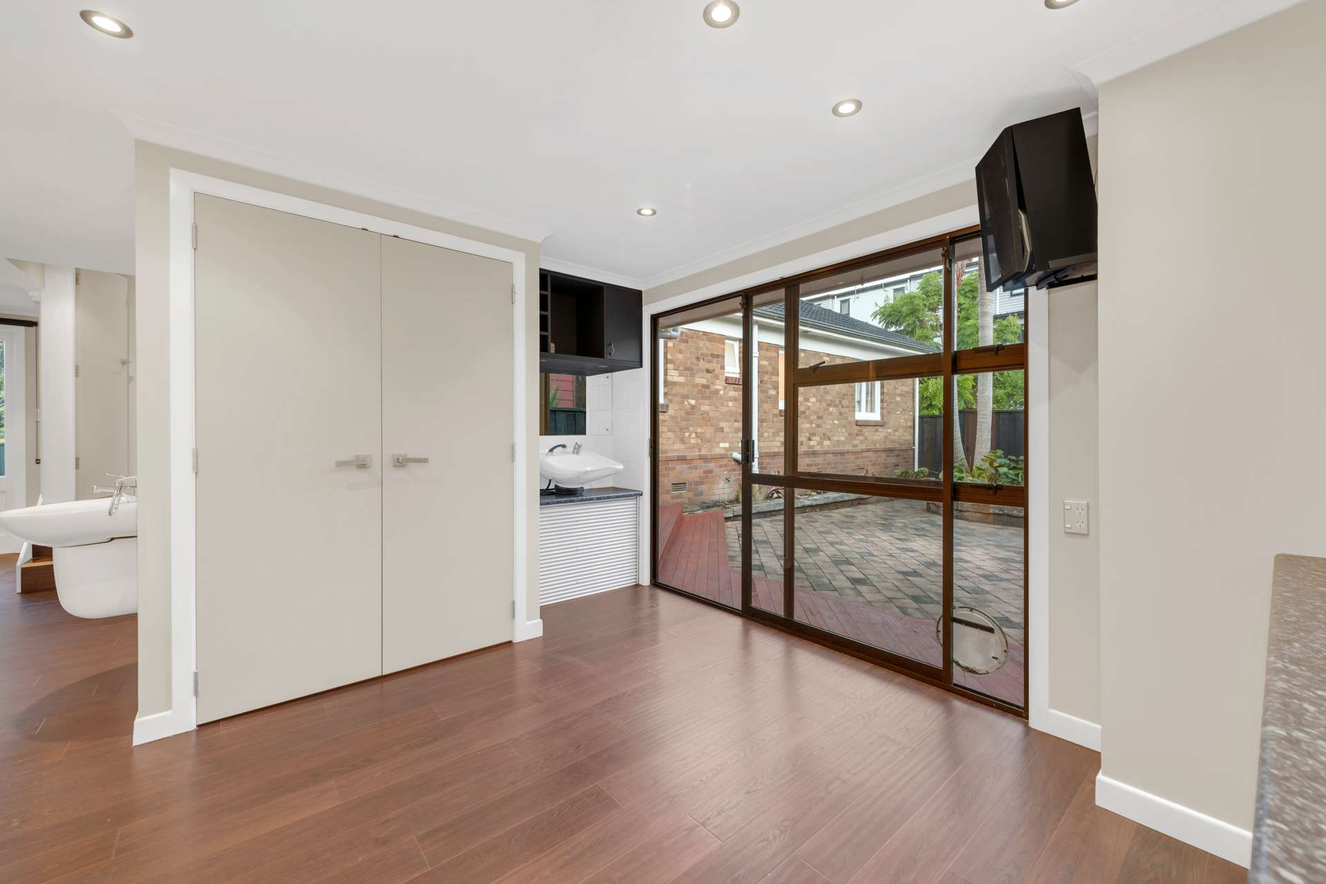 1/16 Kerswill Place photo 18
