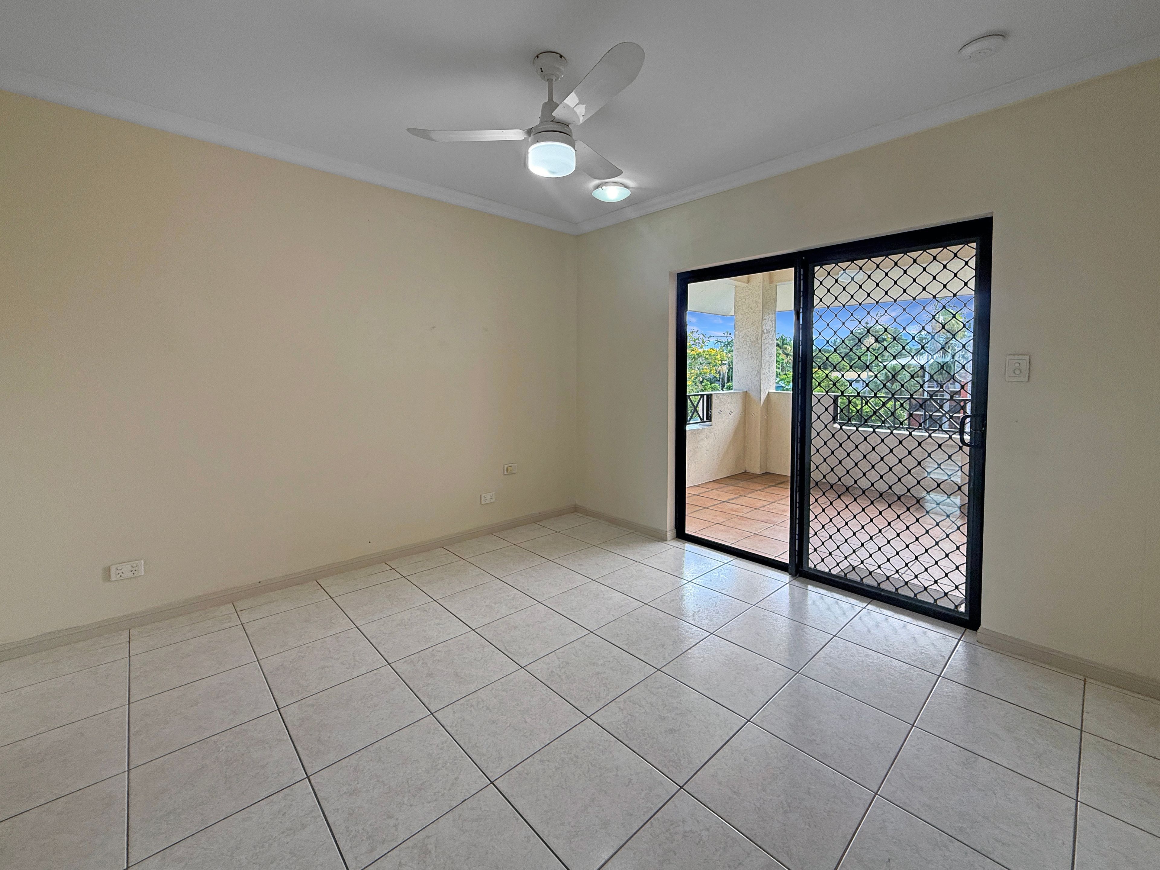 14/310-316 Lake Street — photo 5 of 15