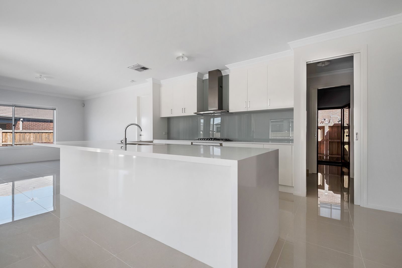 31 St Georges Road, Mickleham, VIC 3064