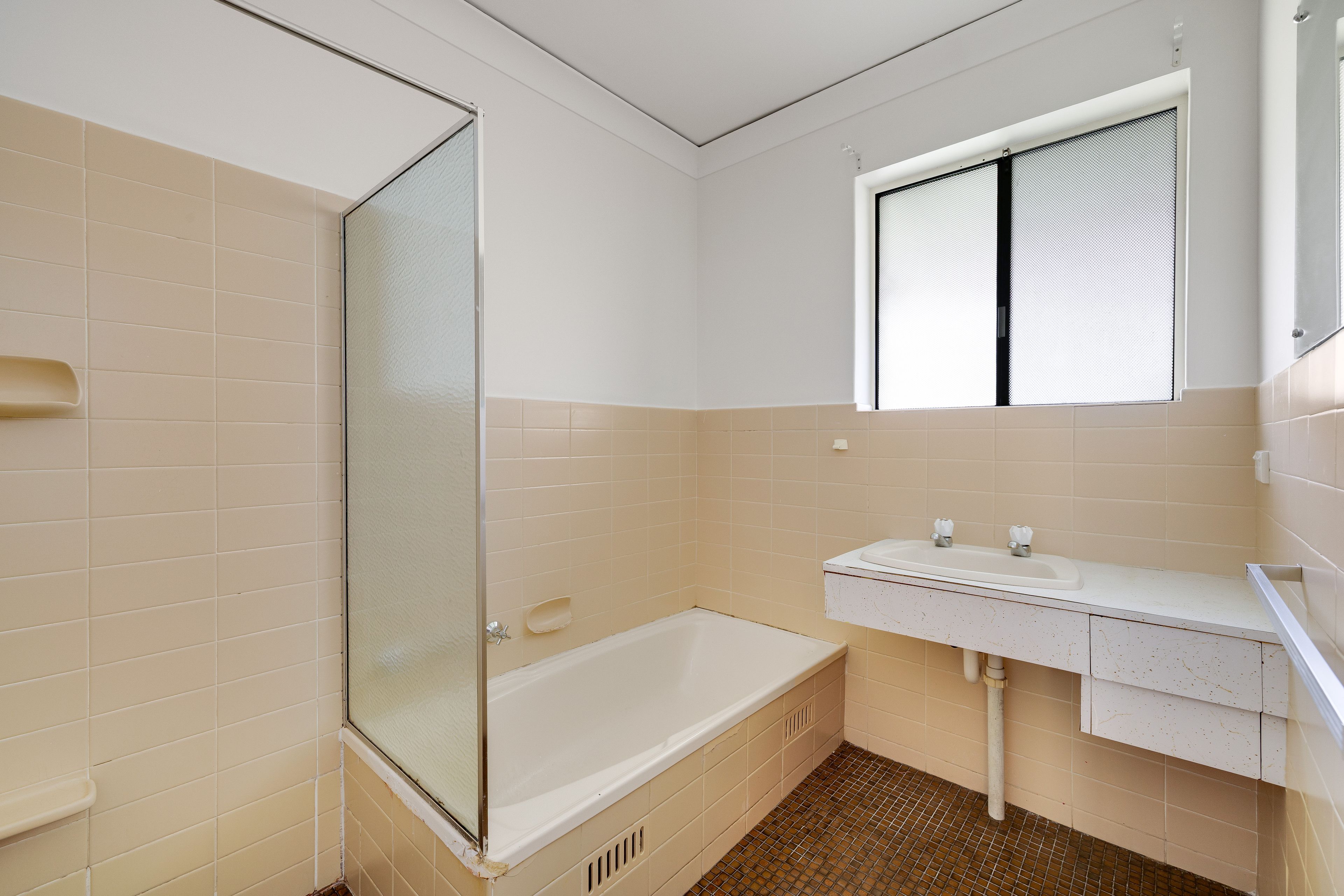 27 Everritt Avenue — photo 14 of 30