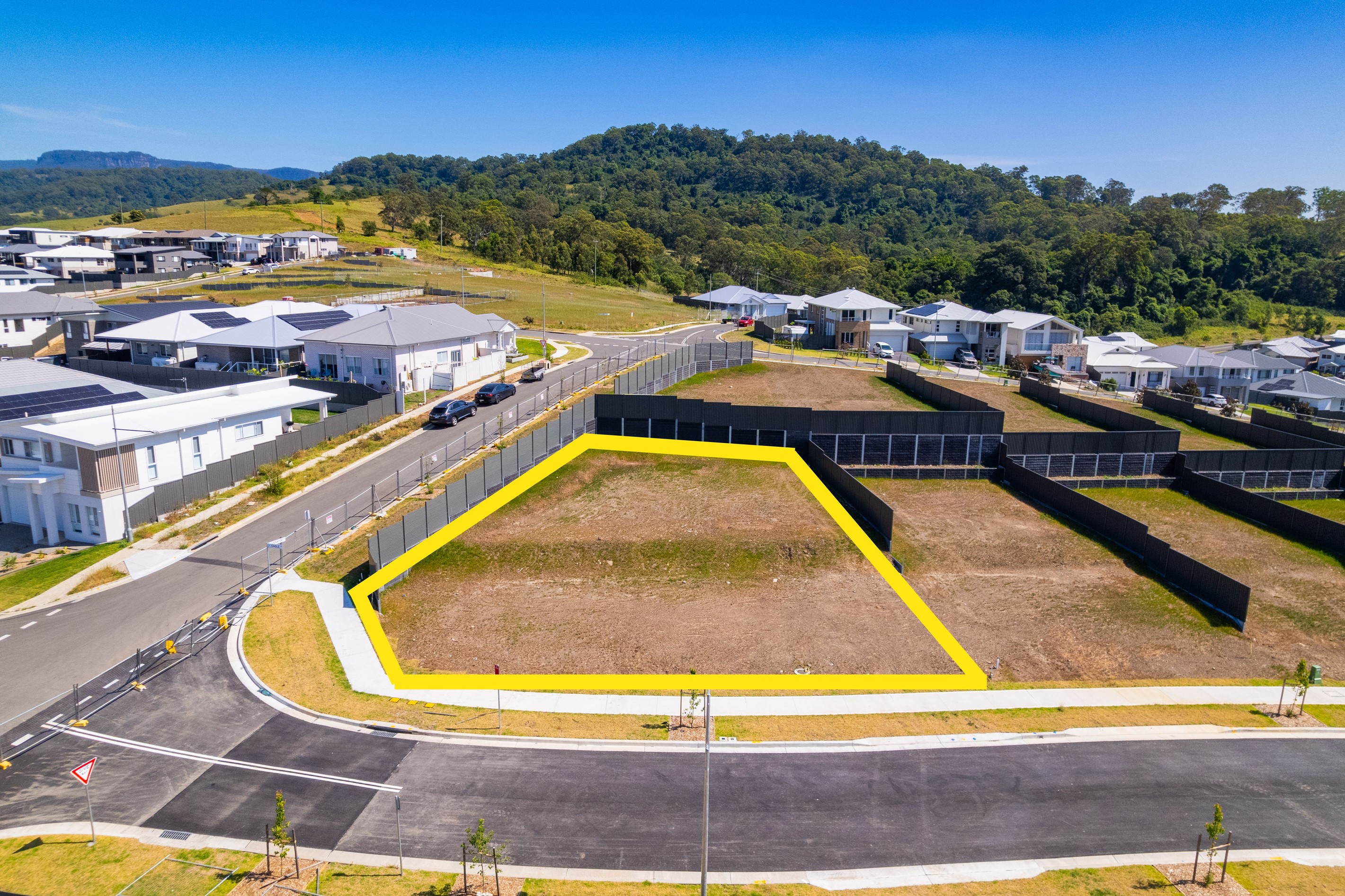 18 Eagle Street, Calderwood, NSW 2527