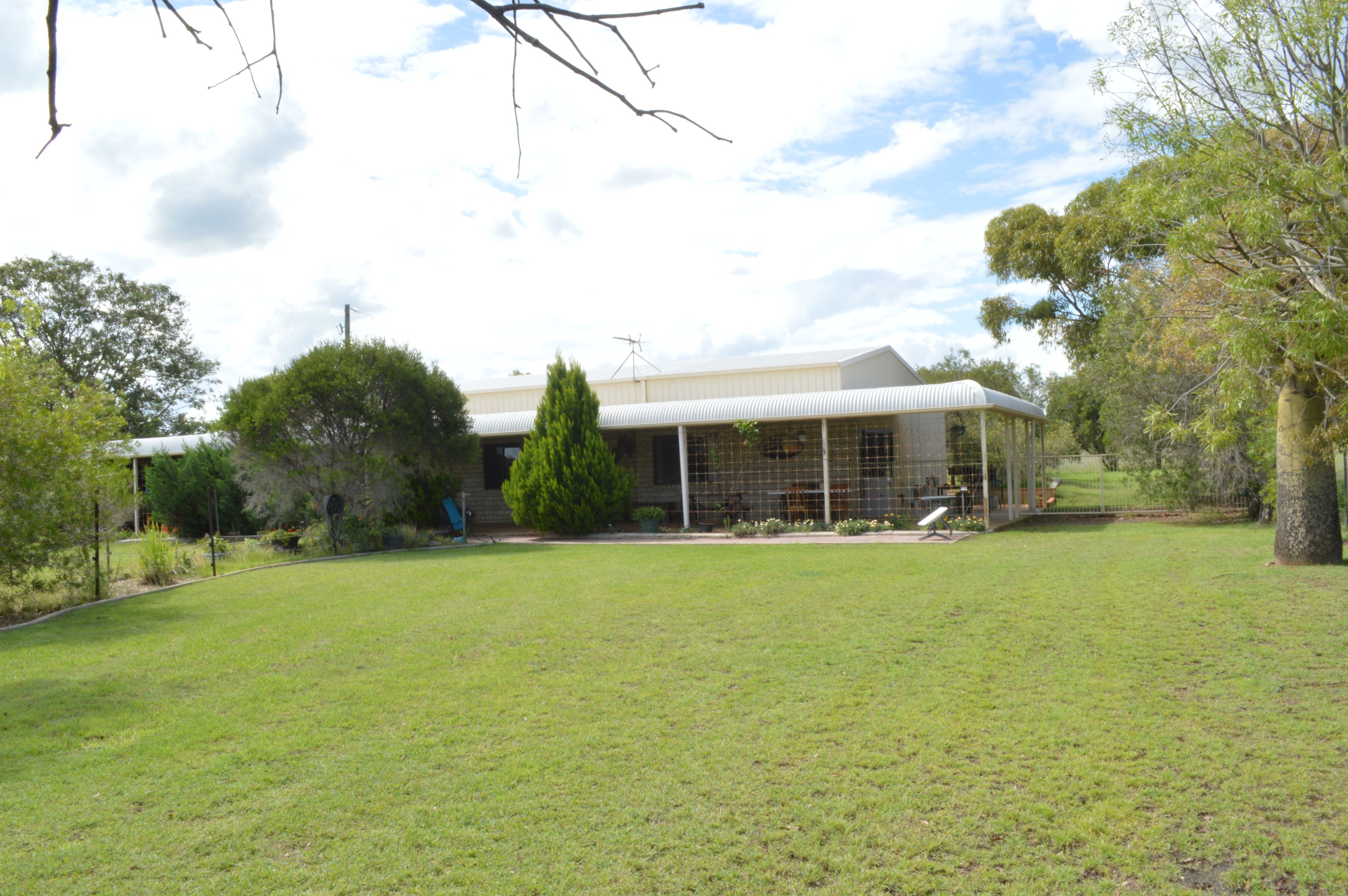 189 Burtons Road, Roma, QLD 4455